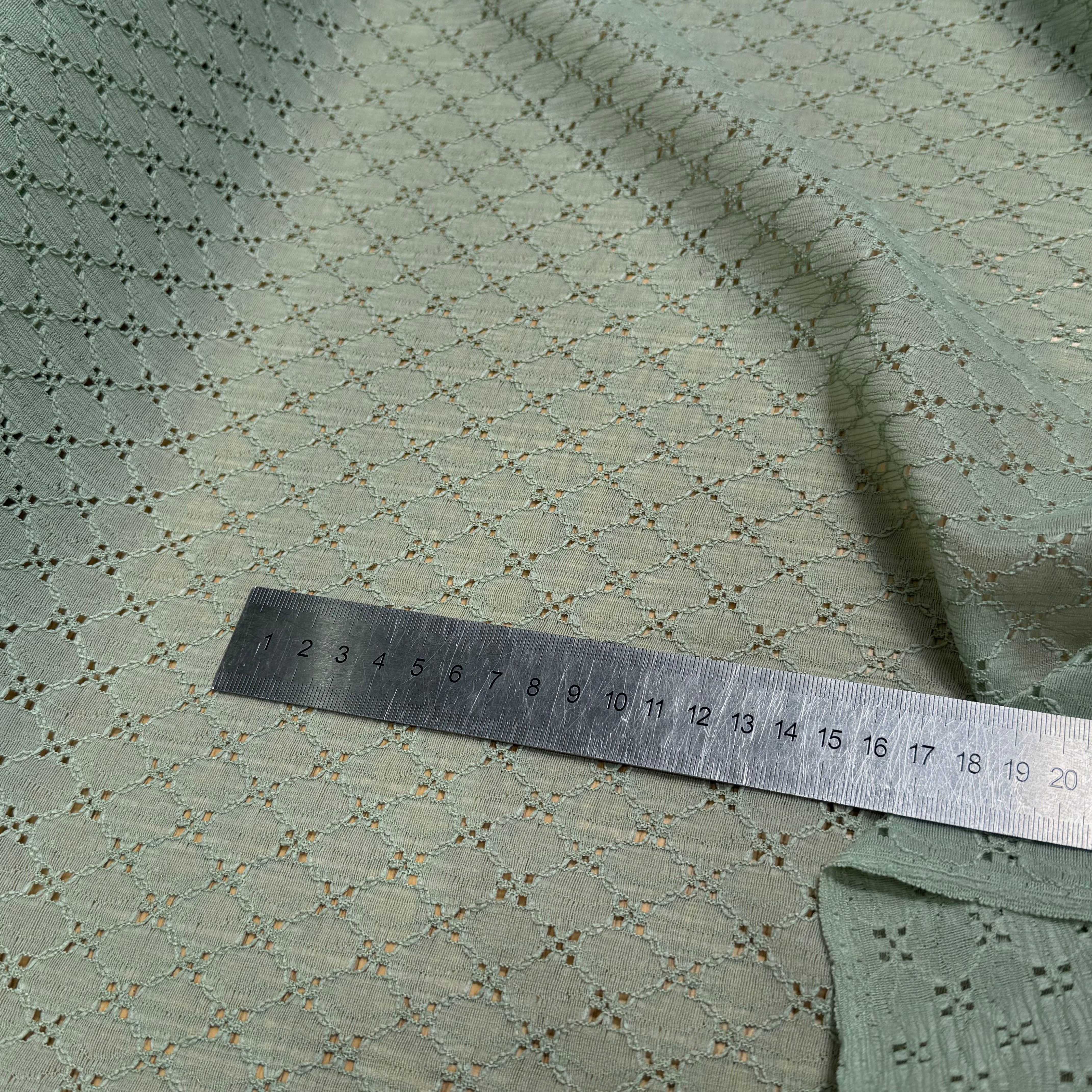 BRODERIE ANGLAISE VERT CÉLADON - My Little Coupon
