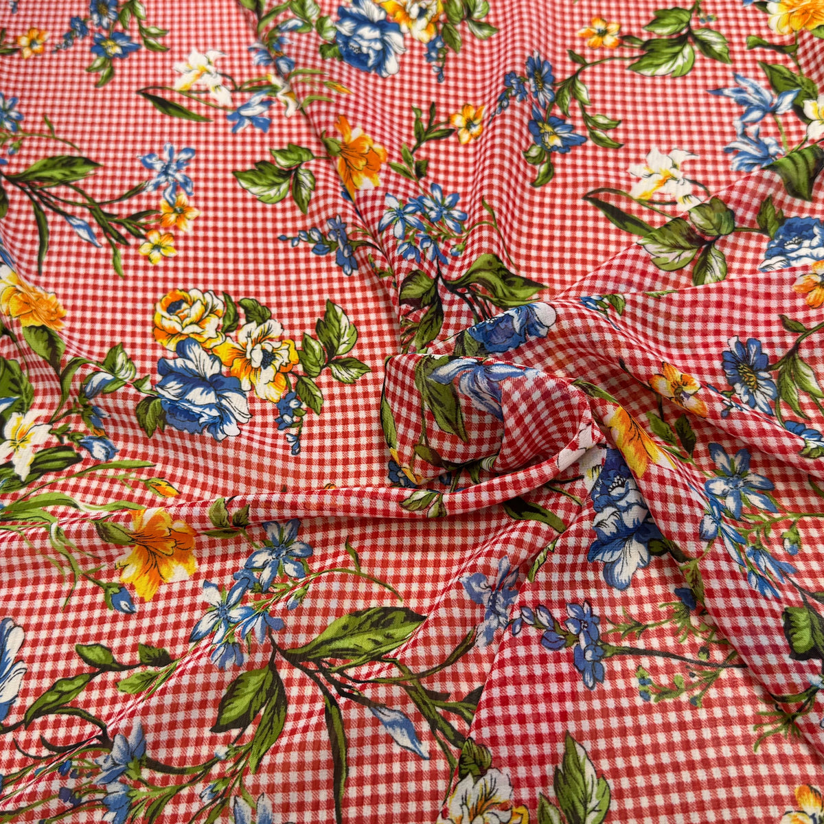 CHIFFON VICHY ROUGE FLUIDE GROSSES FLEURS SUPER BEAU - My Little Coupon