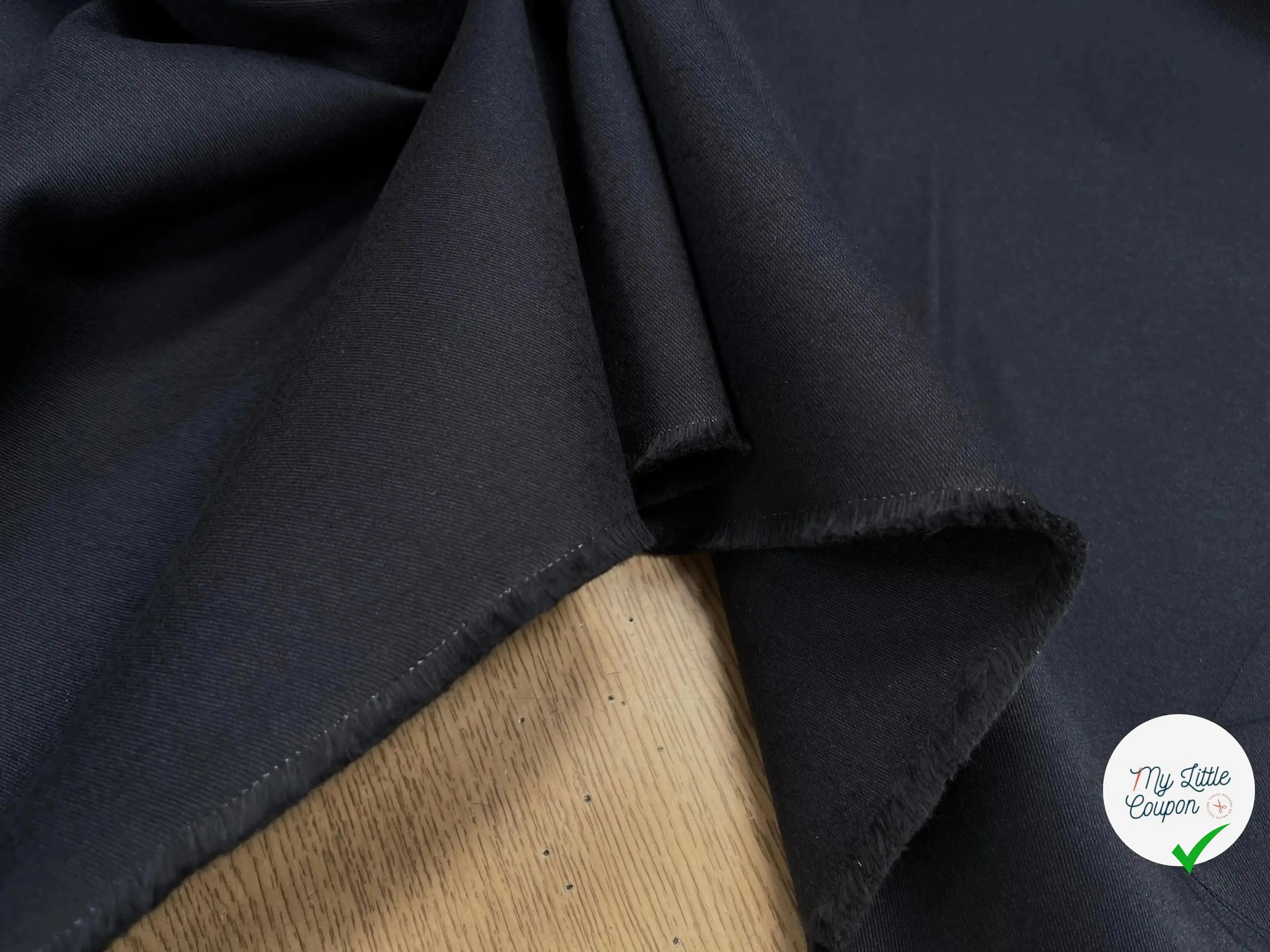 GABARDINE DE COTON STRIÉ BLEU NAVY - My Little Coupon