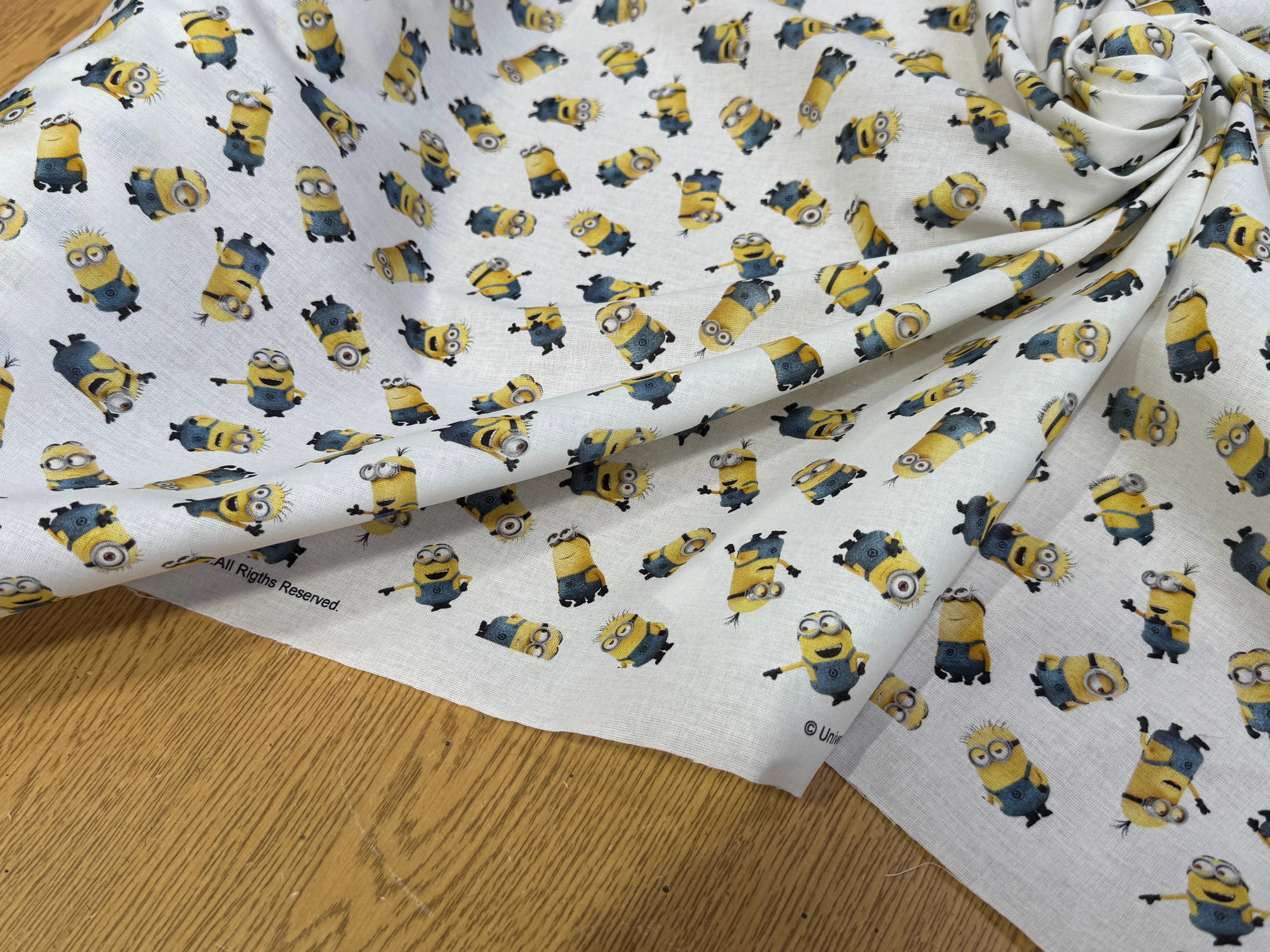 COTON IMPRIMÉ MINIONS DESPICABLE - My Little Coupon