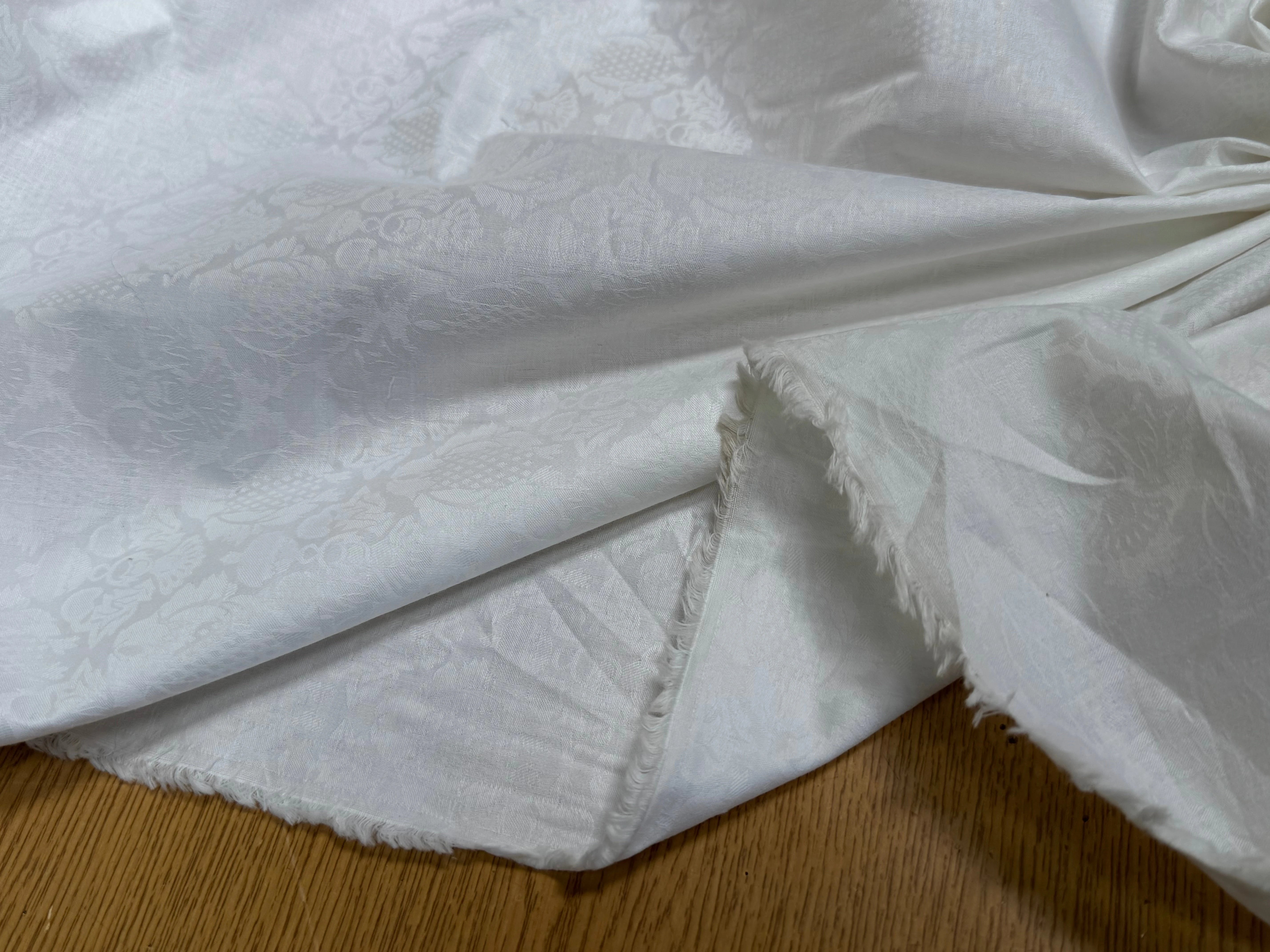 COTON JACQUARD DAMASSÉ BLANC 280 DE LAIZE SOFT TOUCHÉ - My Little Coupon