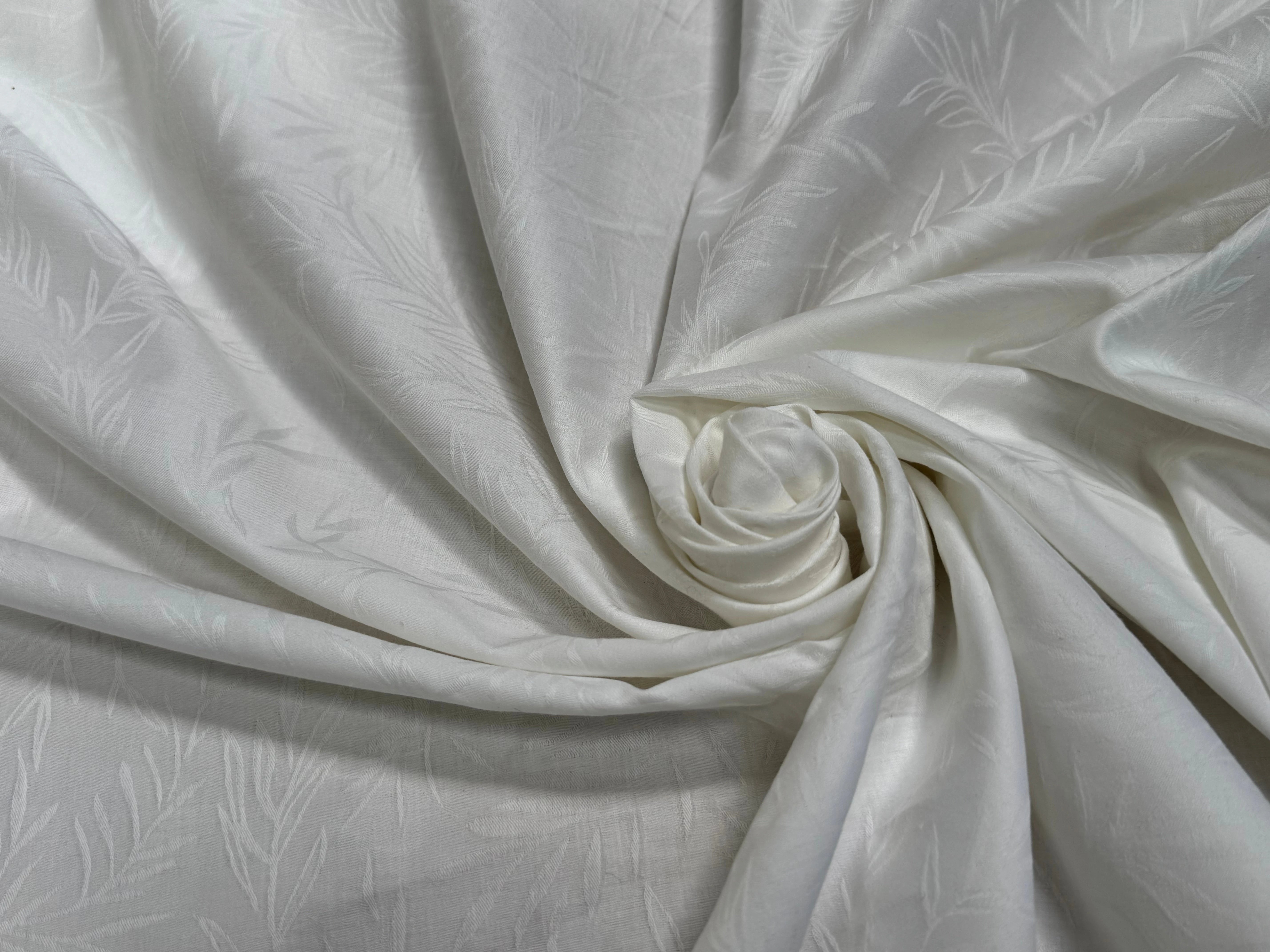 COTON JACQUARD DAMASSÉ BLANC CASSÉ MOTIFS FLORAUX 280 DE LAIZE SOFT TOUCHÉ - My Little Coupon
