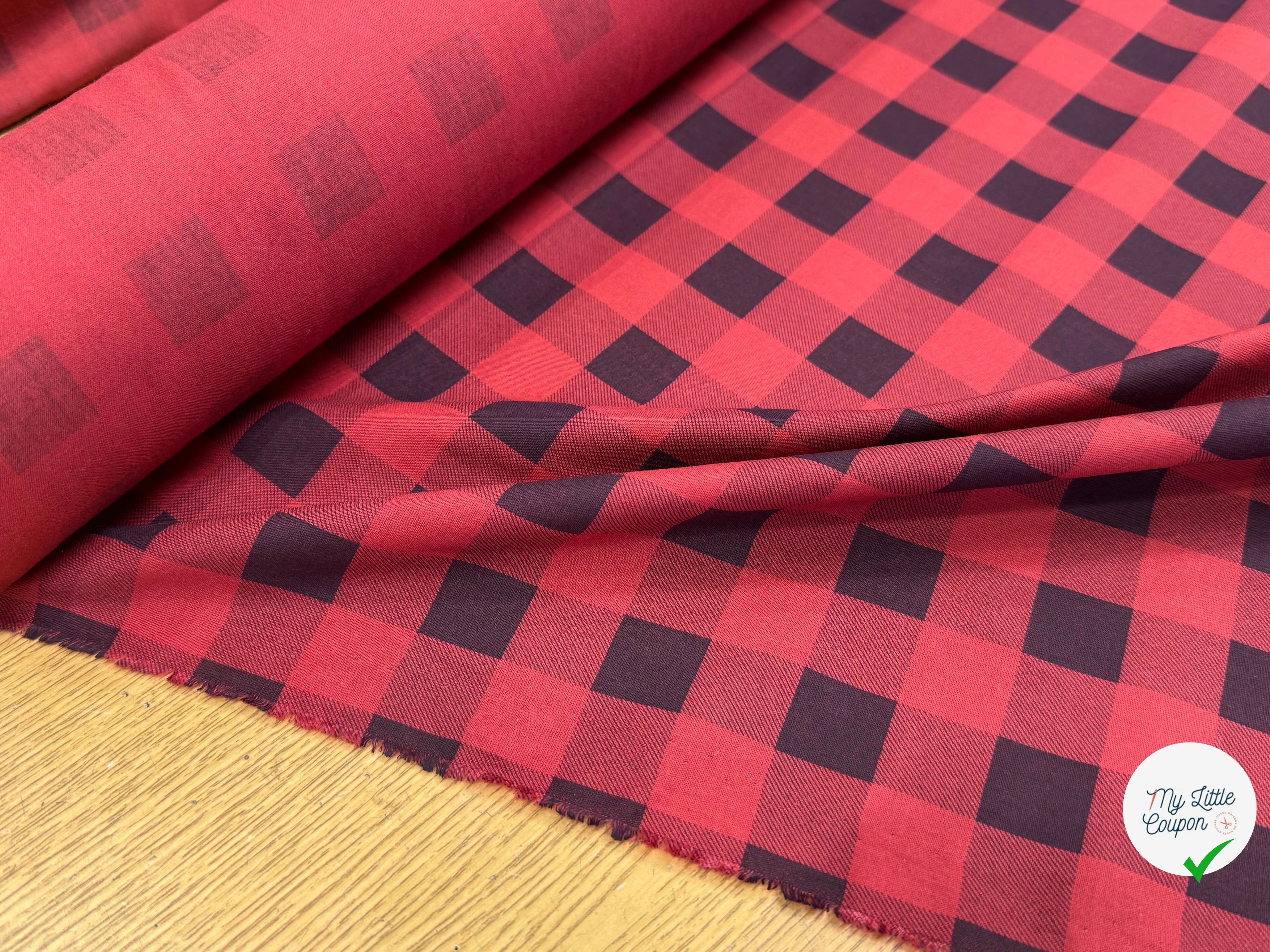 COTON LEGREMENT GRATTÉ À CARREAUX ROUGE ET NOIR ANTHRACITE 90% COTON - My Little Coupon