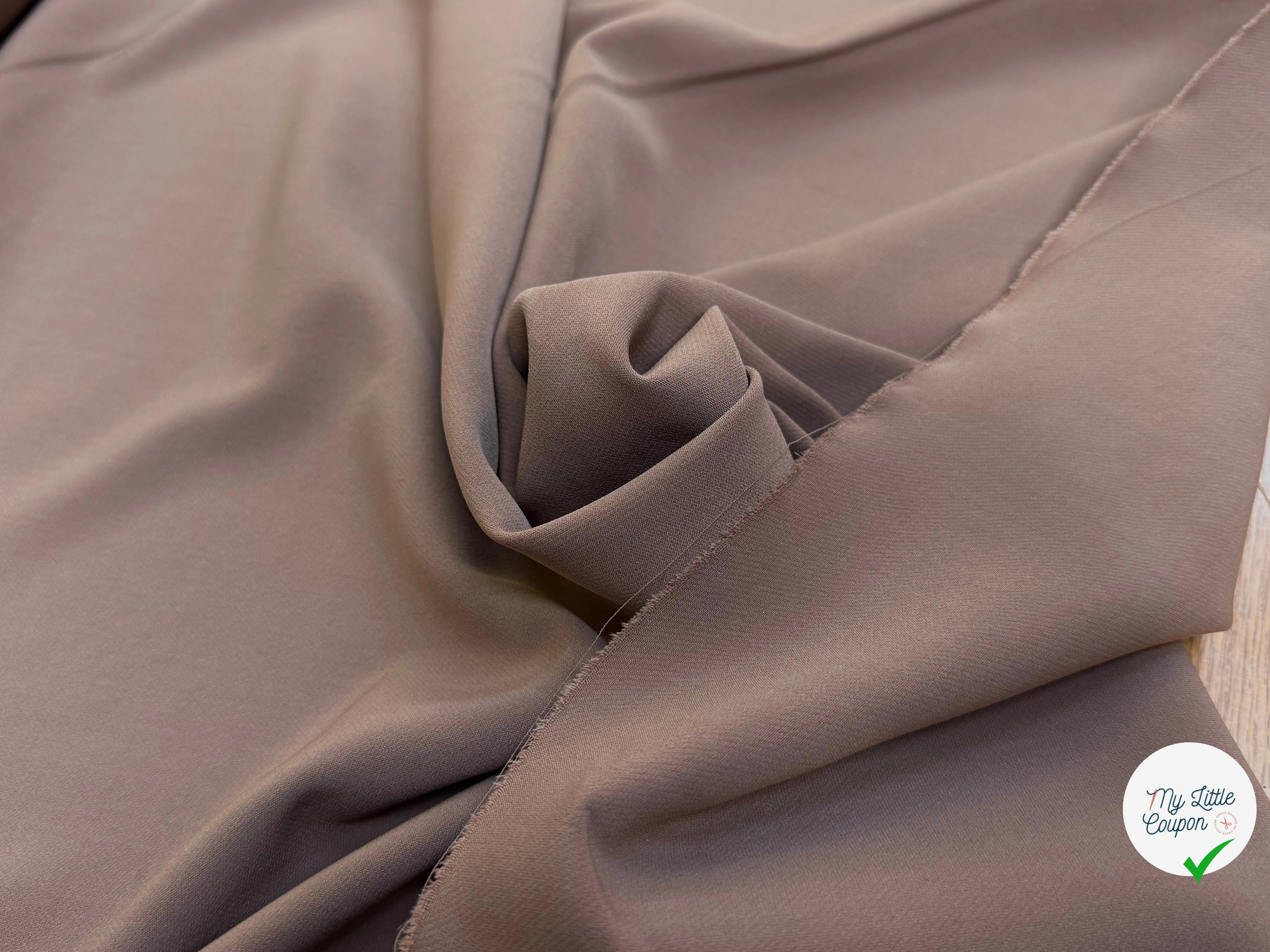 CREPE BEAU TOMBÉ LIGHT MOCHA STRETCH - My Little Coupon
