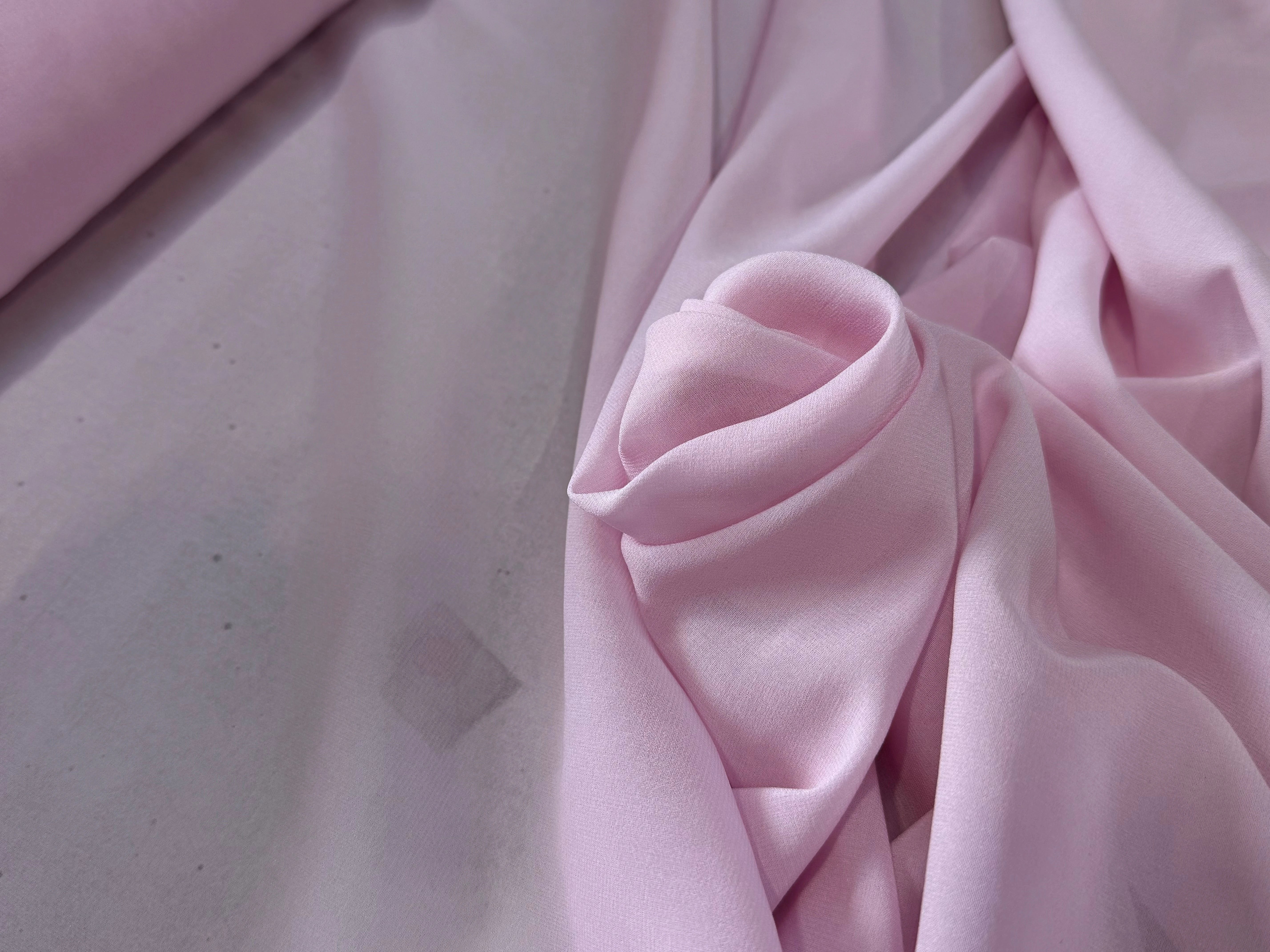 CREPE DE SOIE DOUBLE GEORGETTE LAIZE 100 STRETCH ROSE CLAIR - My Little Coupon