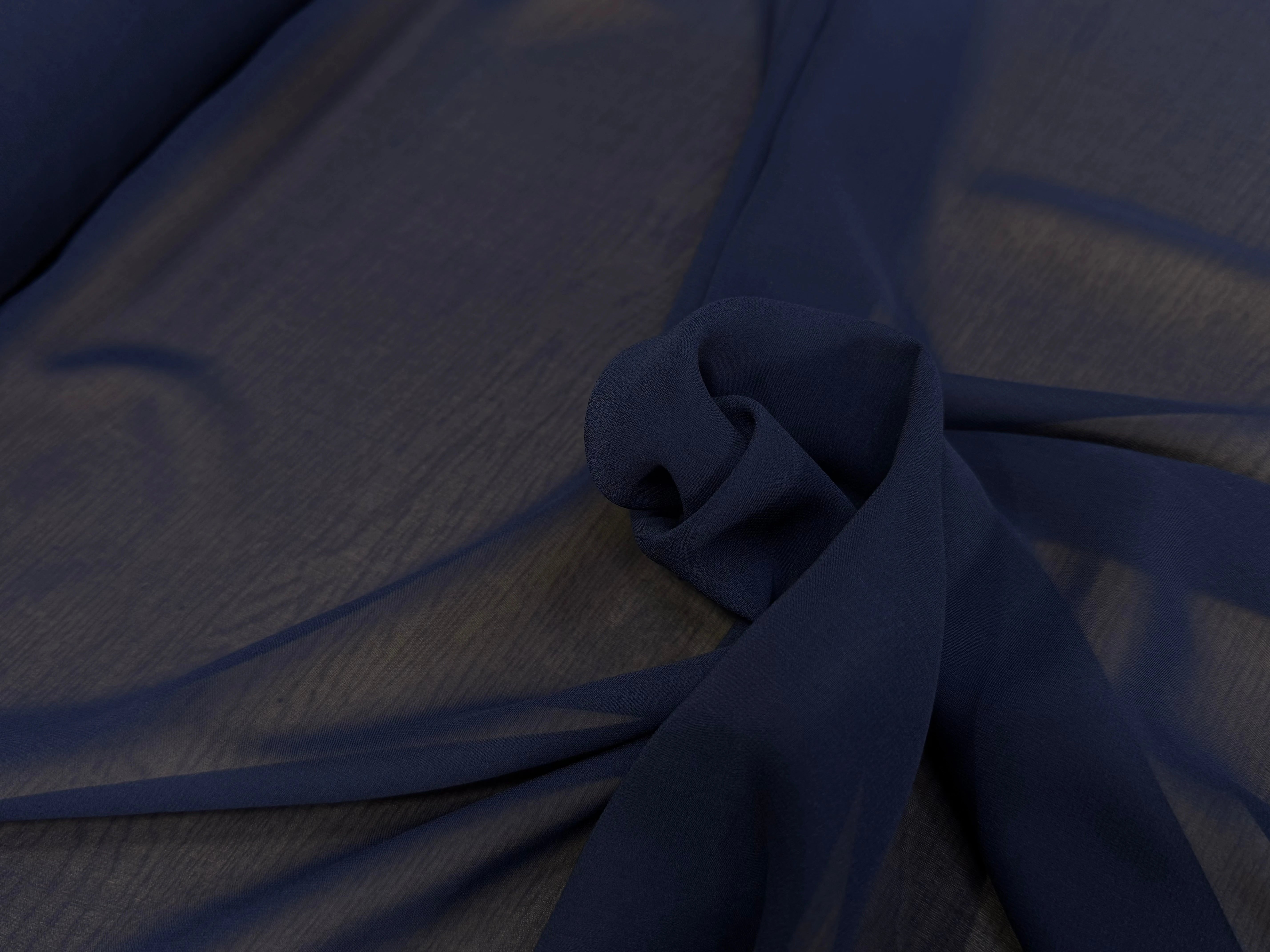 CREPE DE SOIE FLUIDE 140 DE LAIZE 100% SOIE BLEU MARINE - My Little Coupon