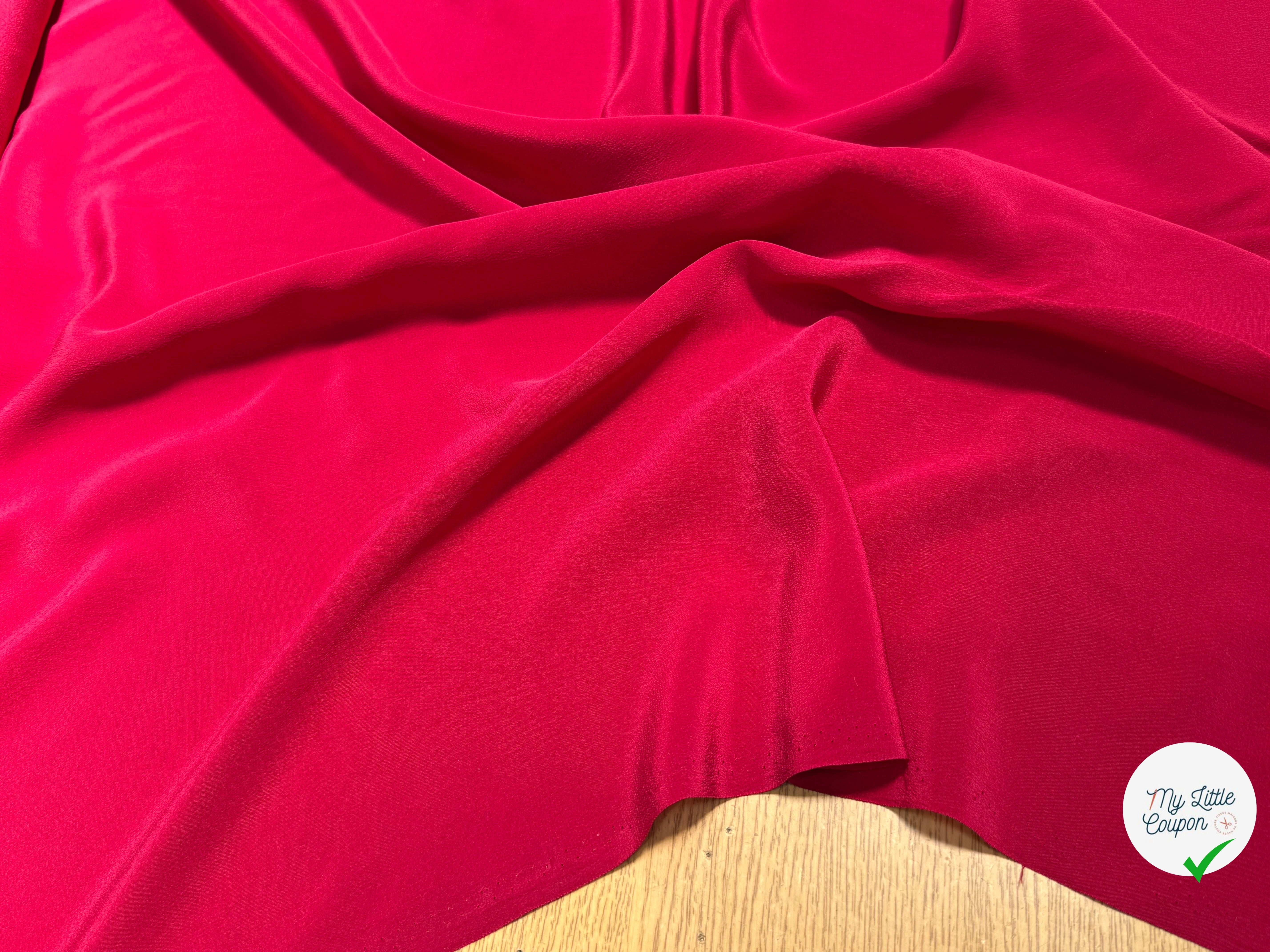 CREPE DE SOIE LÉGÈREMENT SATINÉ ROUGE/ROSE ASPECT PEACHSKIN - My Little Coupon