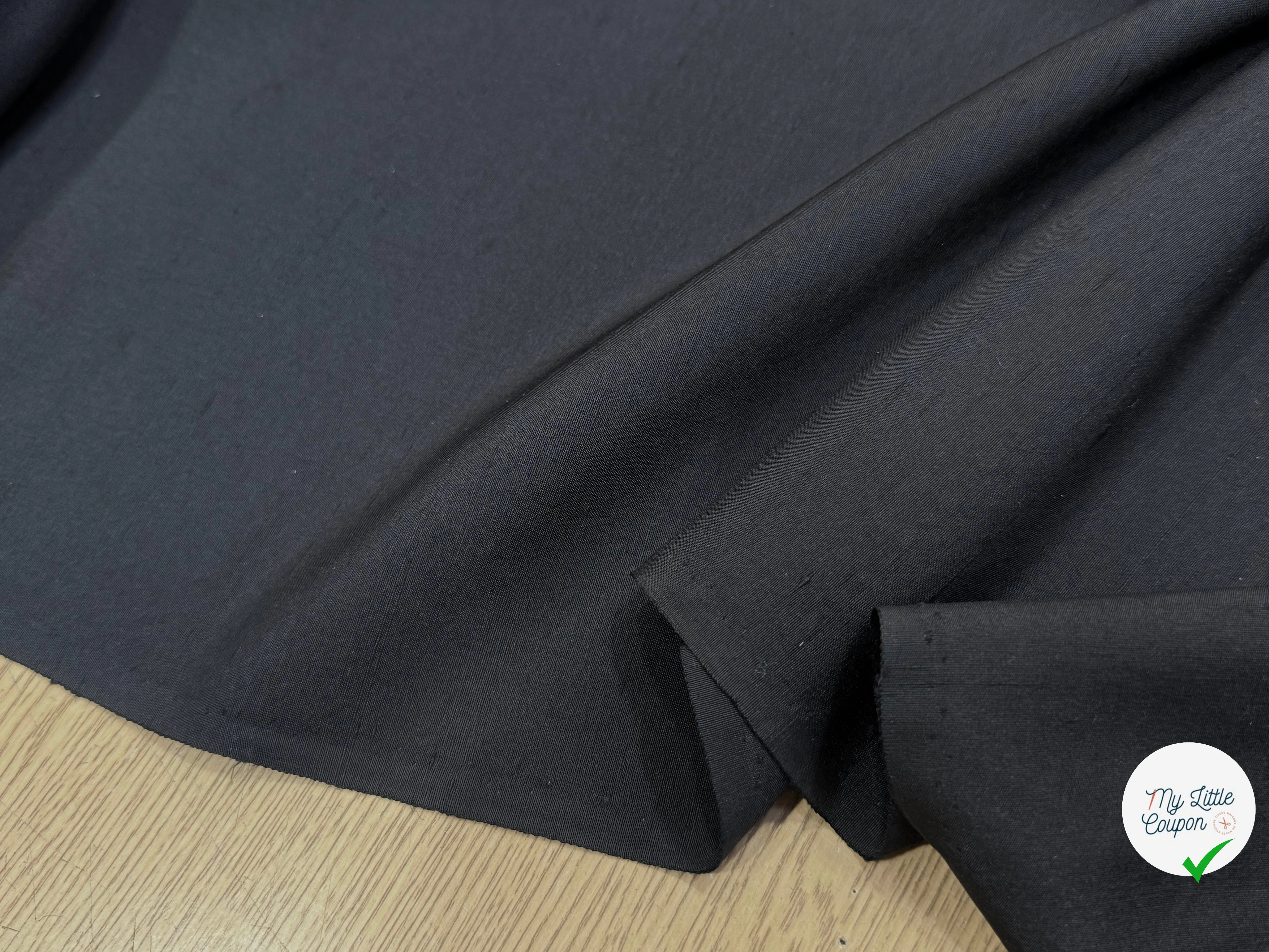 CREPE DE SOIE LÉGÈREMENT SATINÉ TEXTURÉ SHANTUNG NOIR QUALITÉ COUTURE - My Little Coupon