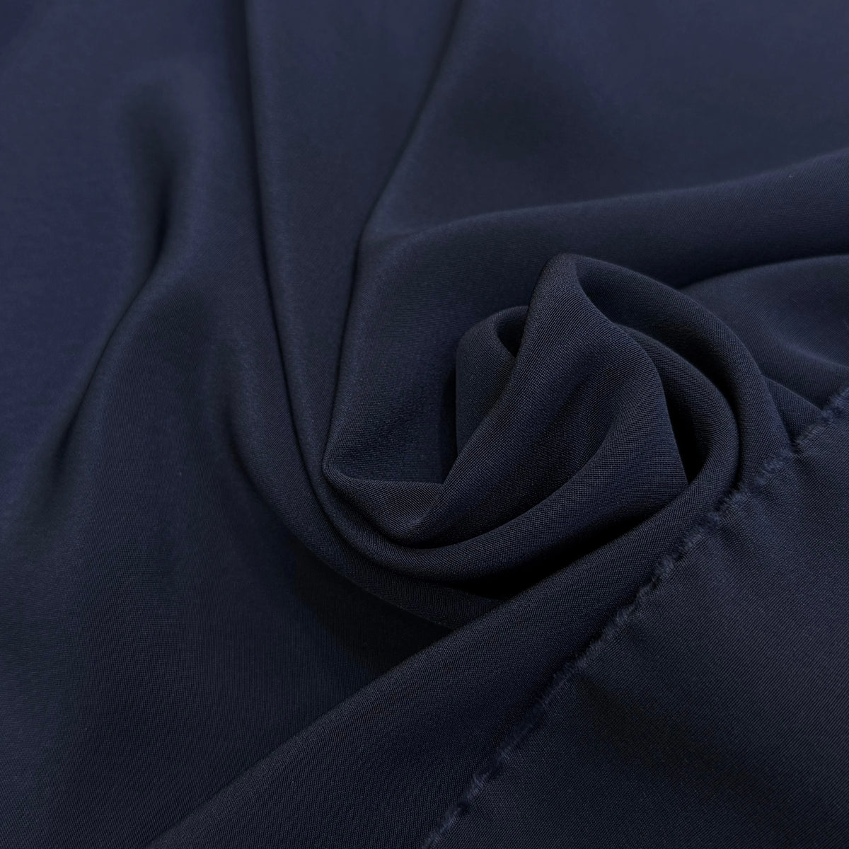 CREPE DE SOIE SATINÉ FLUIDE BLEU MARRINE 110 DE LAIZE - My Little Coupon