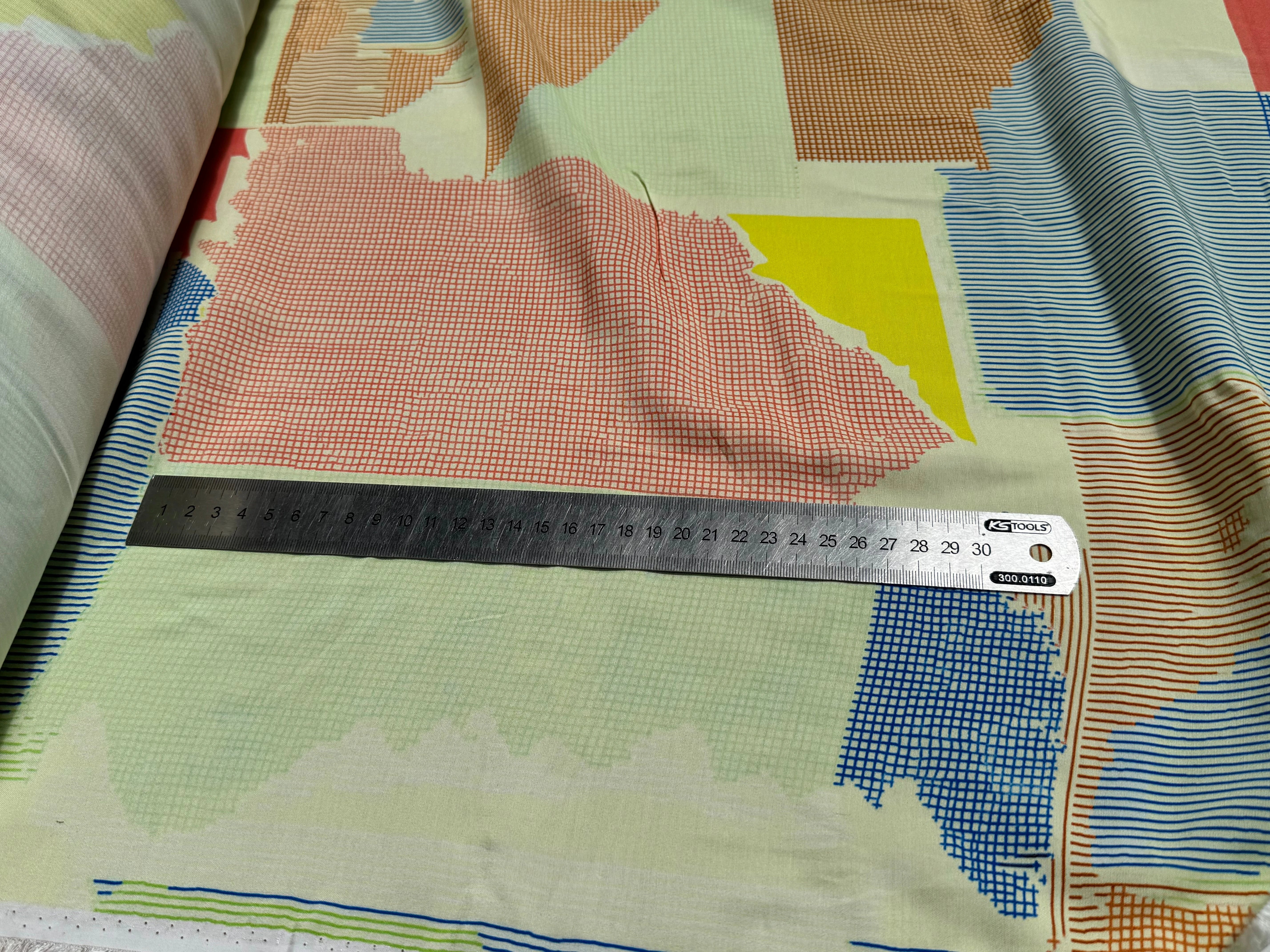 CRÊPE DE VISCOSE IMPRIMÉ GRAPHIQUE RAYURES JAUNE FANTASY PAPIER JAUNE - My Little Coupon