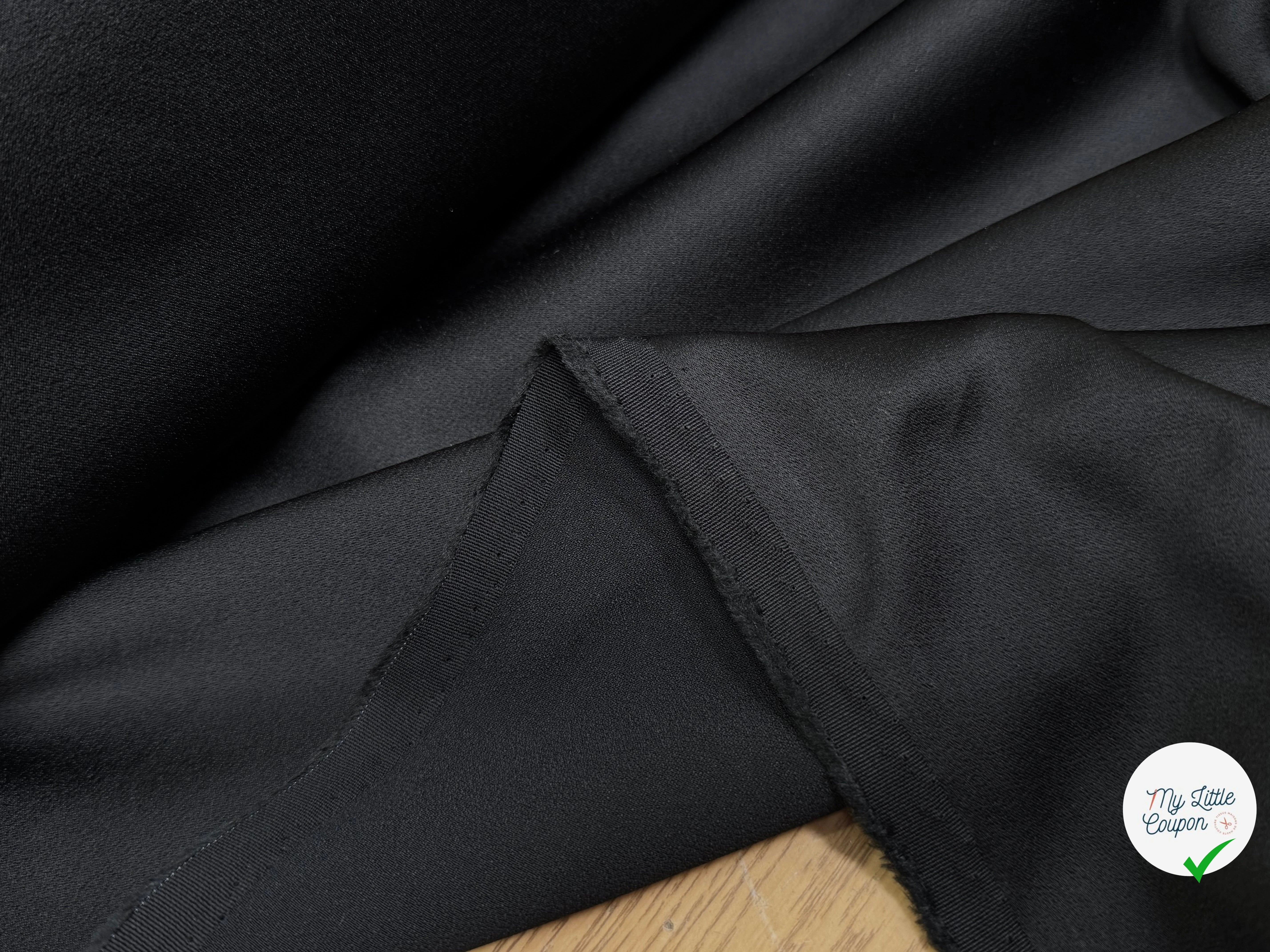 CREPE ENVERS SATIN ACETATE VISCOSE LOURD NOIR 72% ACETATE QUALITÉ COUTURE - My Little Coupon