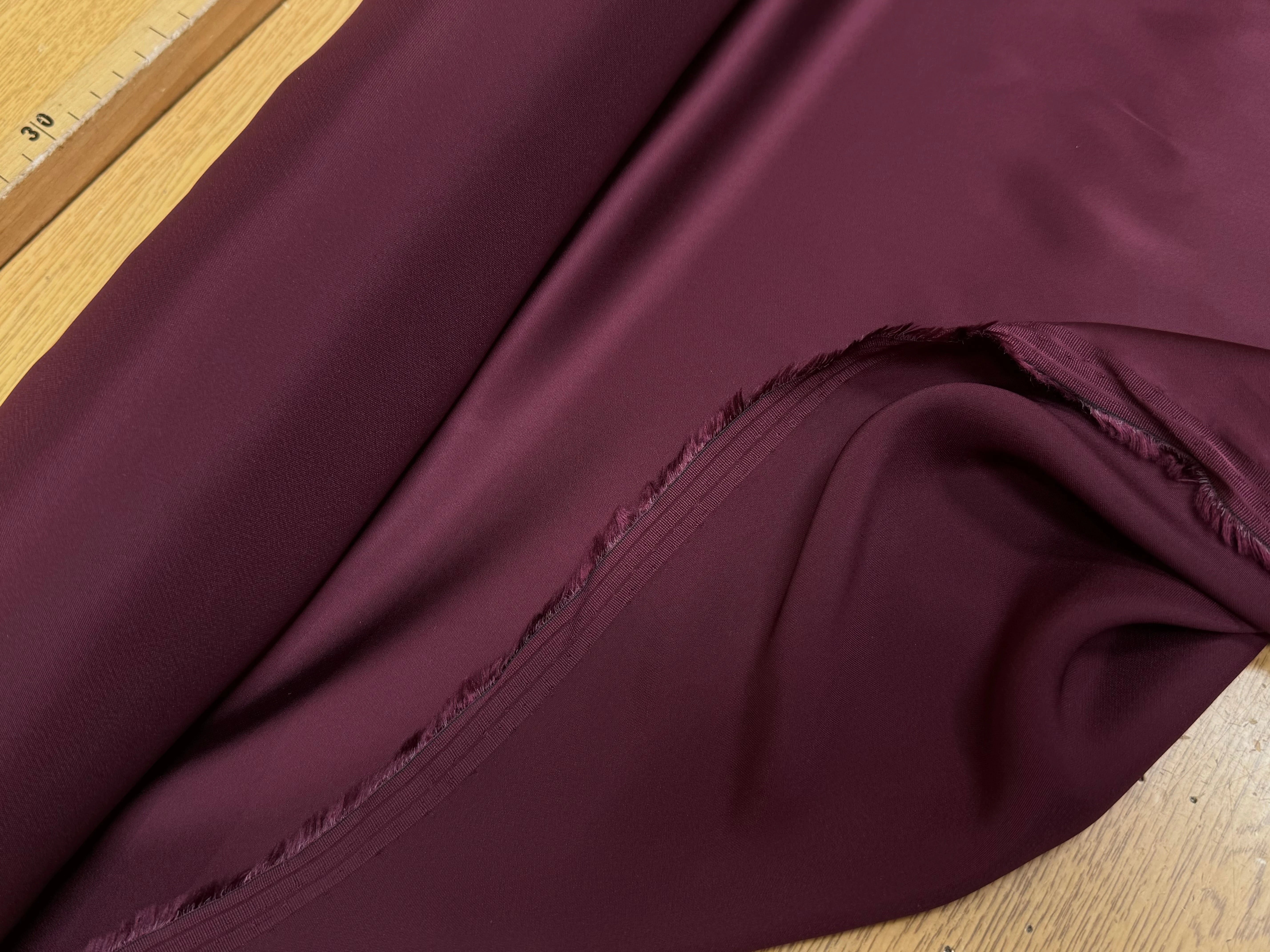 CREPE ENVERS SATIN FVISCOSE LUIDE BORDEAUX - My Little Coupon