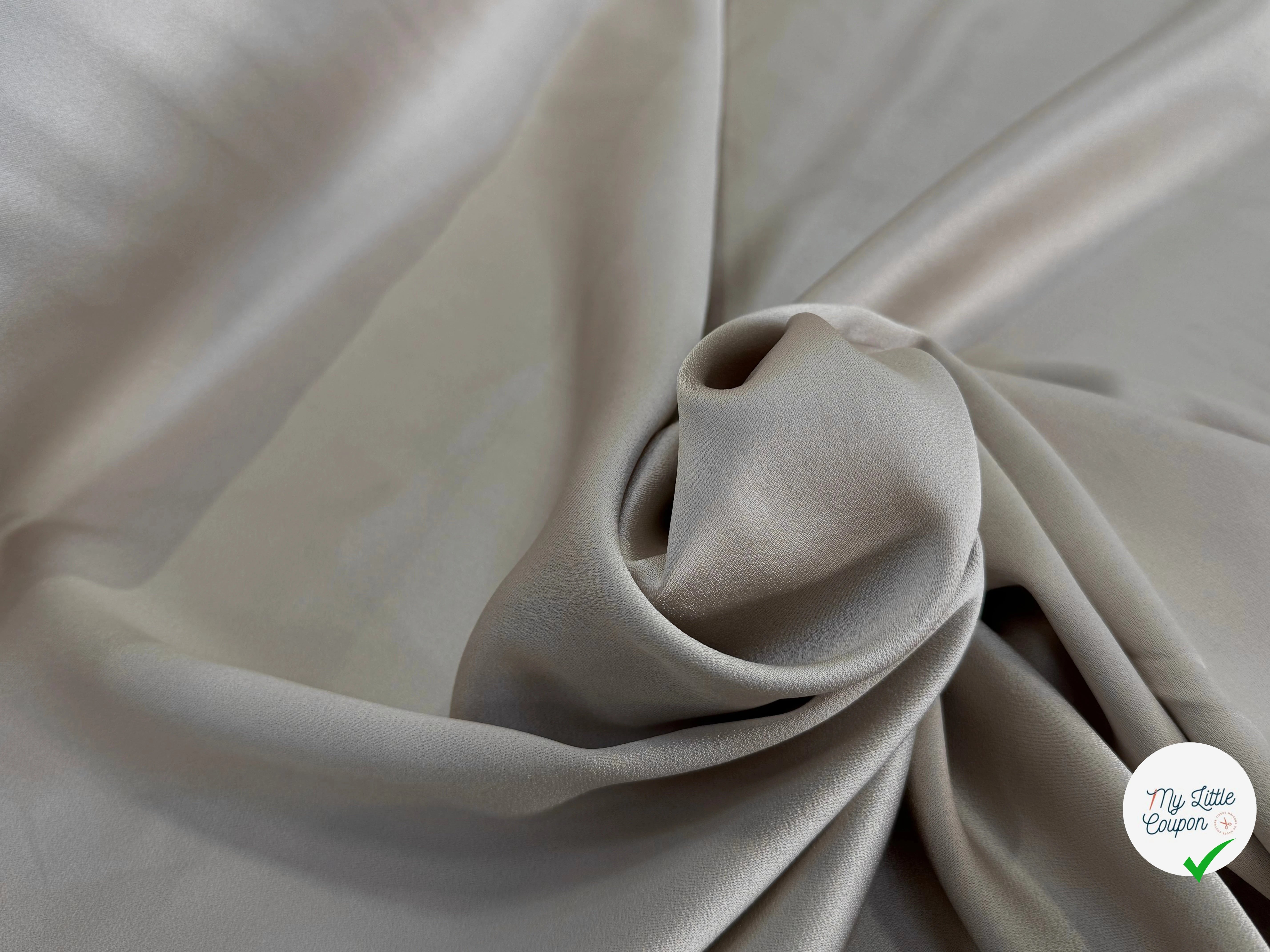 CREPE ENVERS SATIN LOURD ACETATE VISCOSE BEIGE TAUPE QUALITÉ COUTURE - My Little Coupon