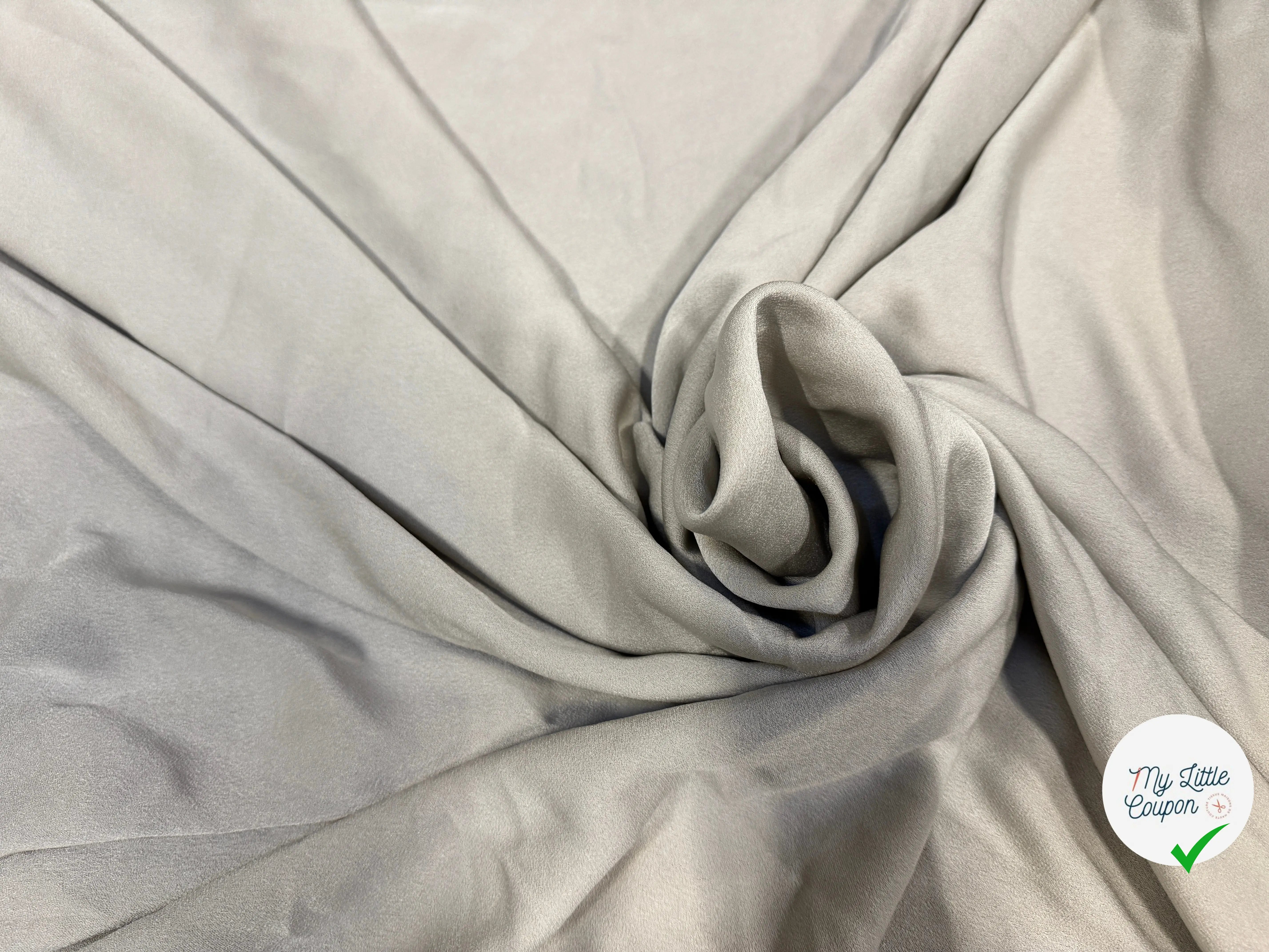 CRÊPE ENVERS SATIN LOURD ET FLUIDE COULEUR MARBRE - My Little Coupon