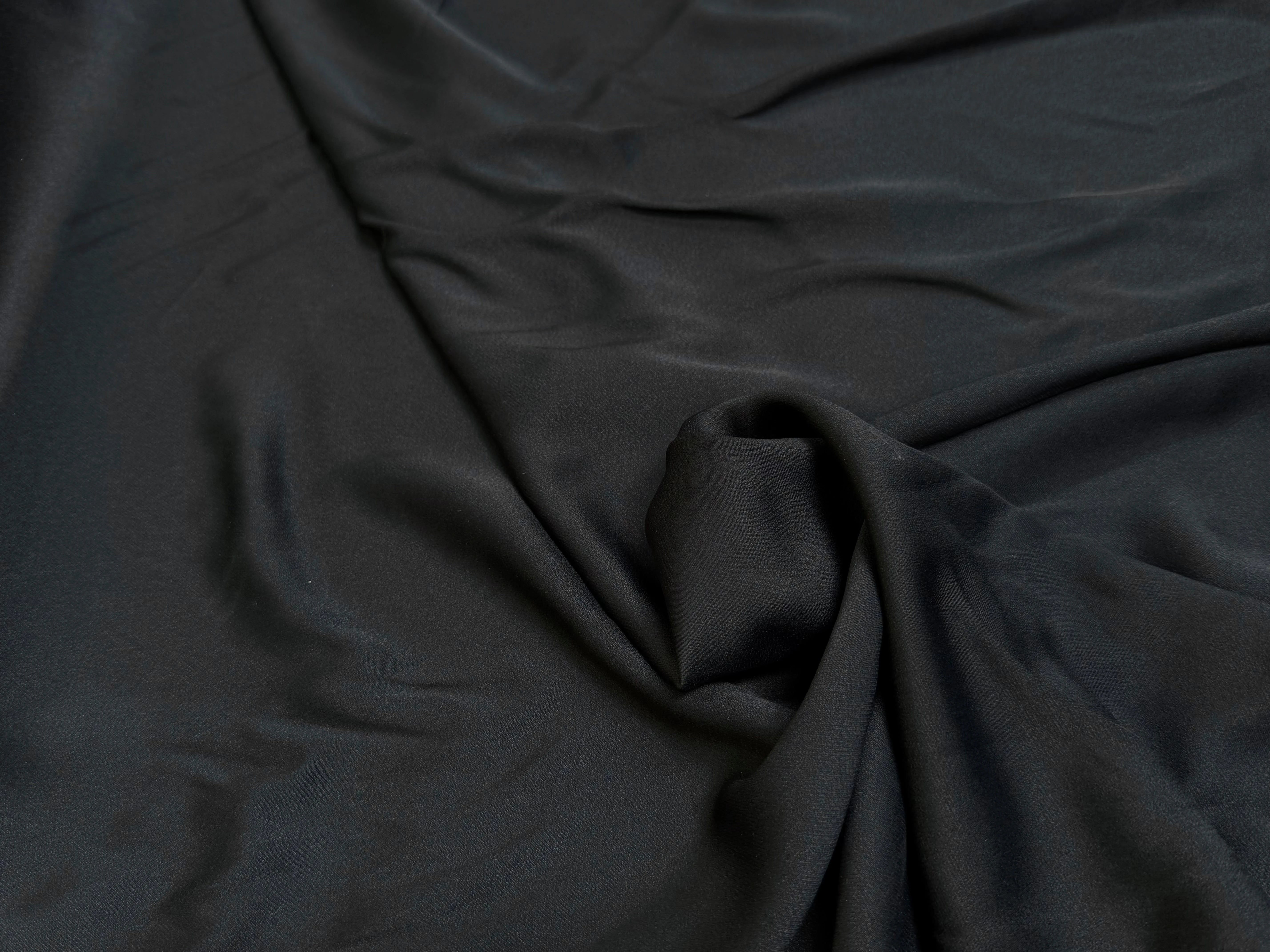 CREPE ENVERS SATIN POLIVISCOSE NOIR BEAU TOMBÉ - My Little Coupon