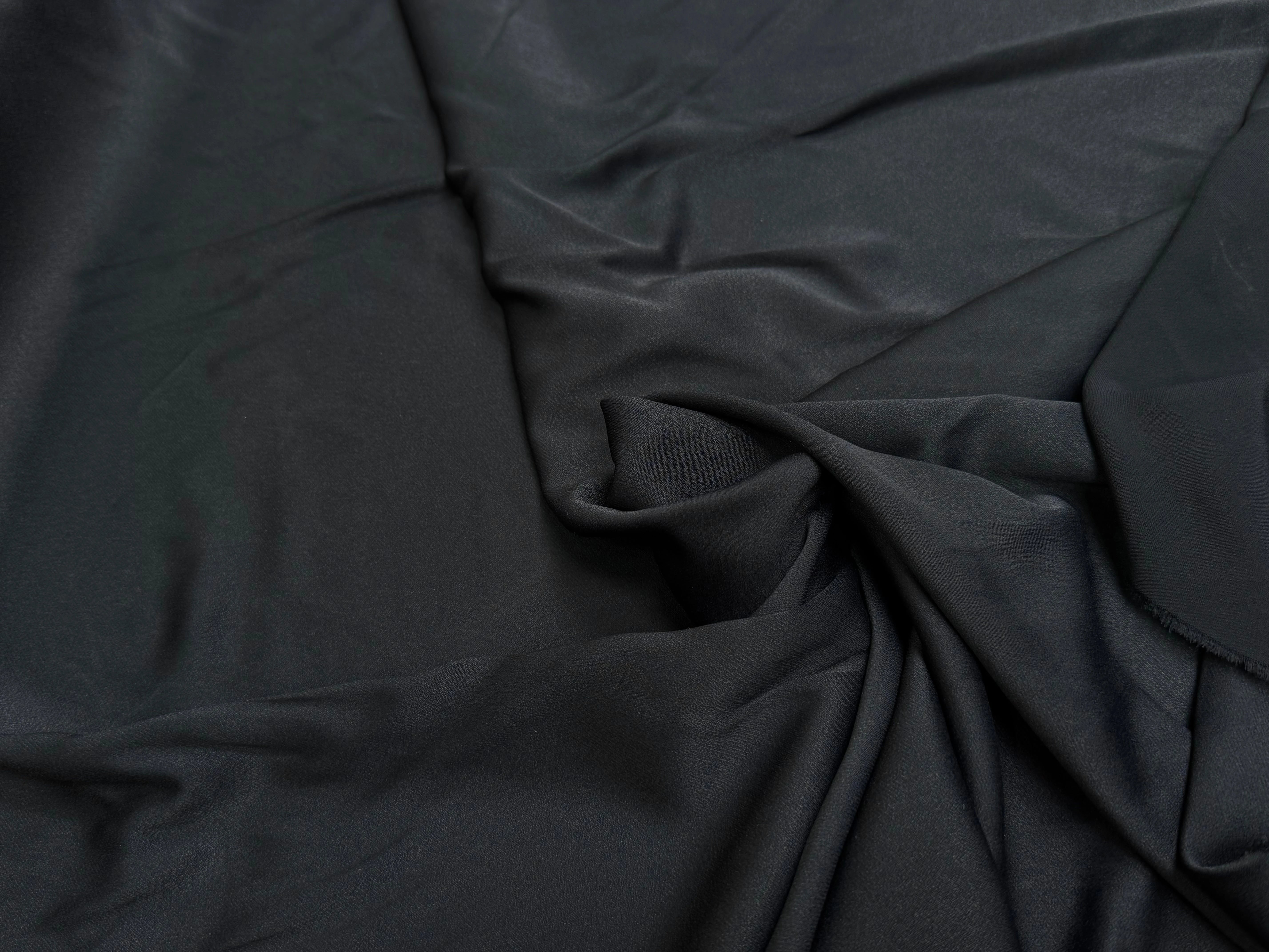 CREPE ENVERS SATIN POLIVISCOSE NOIR BEAU TOMBÉ - My Little Coupon