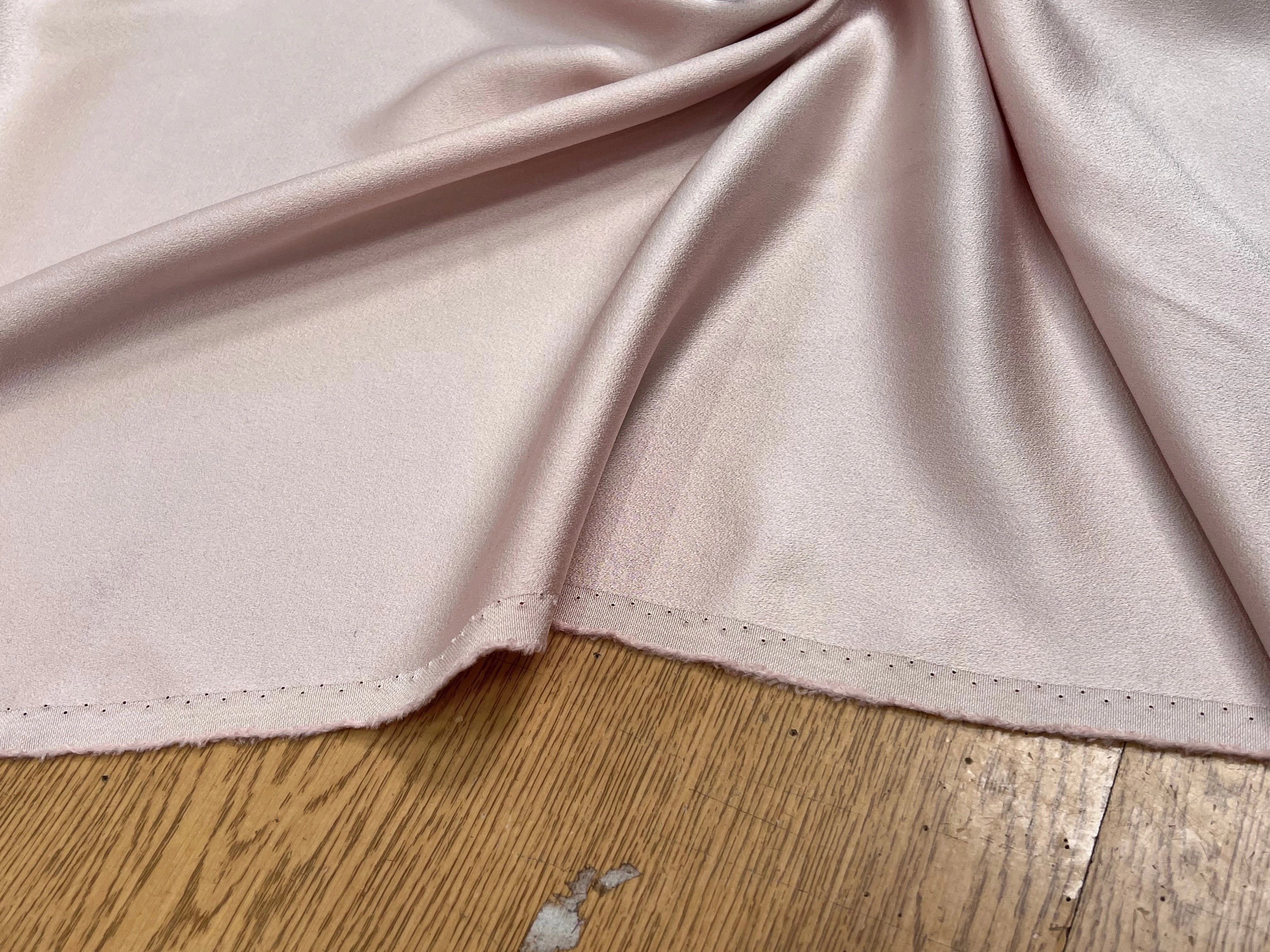 CREPE ENVERS SATIN ROSE PALE VISCOSE ET ACETATE - My Little Coupon