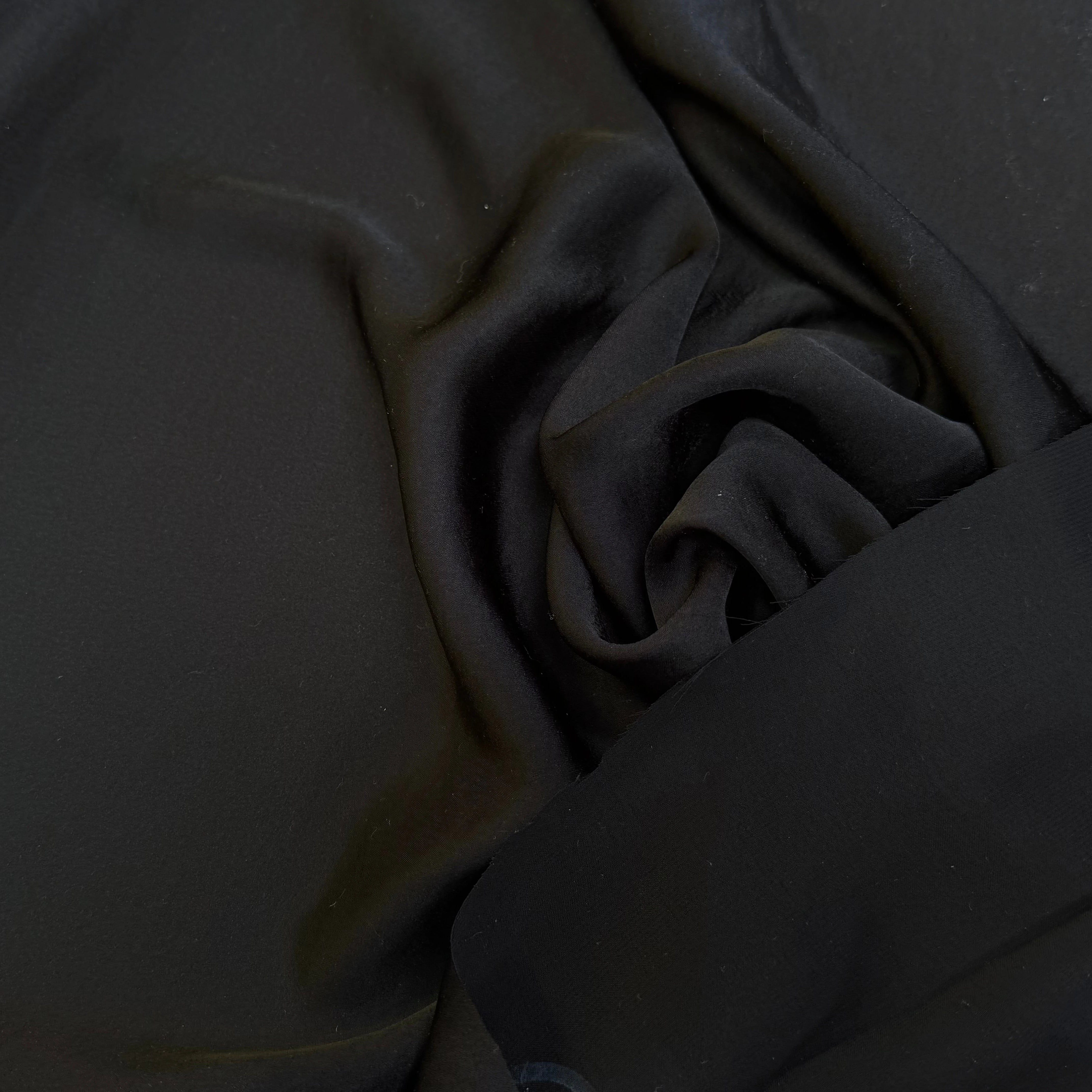 CREPE ENVERS SATIN SUPER FLUIDE NOIR 160 - My Little Coupon