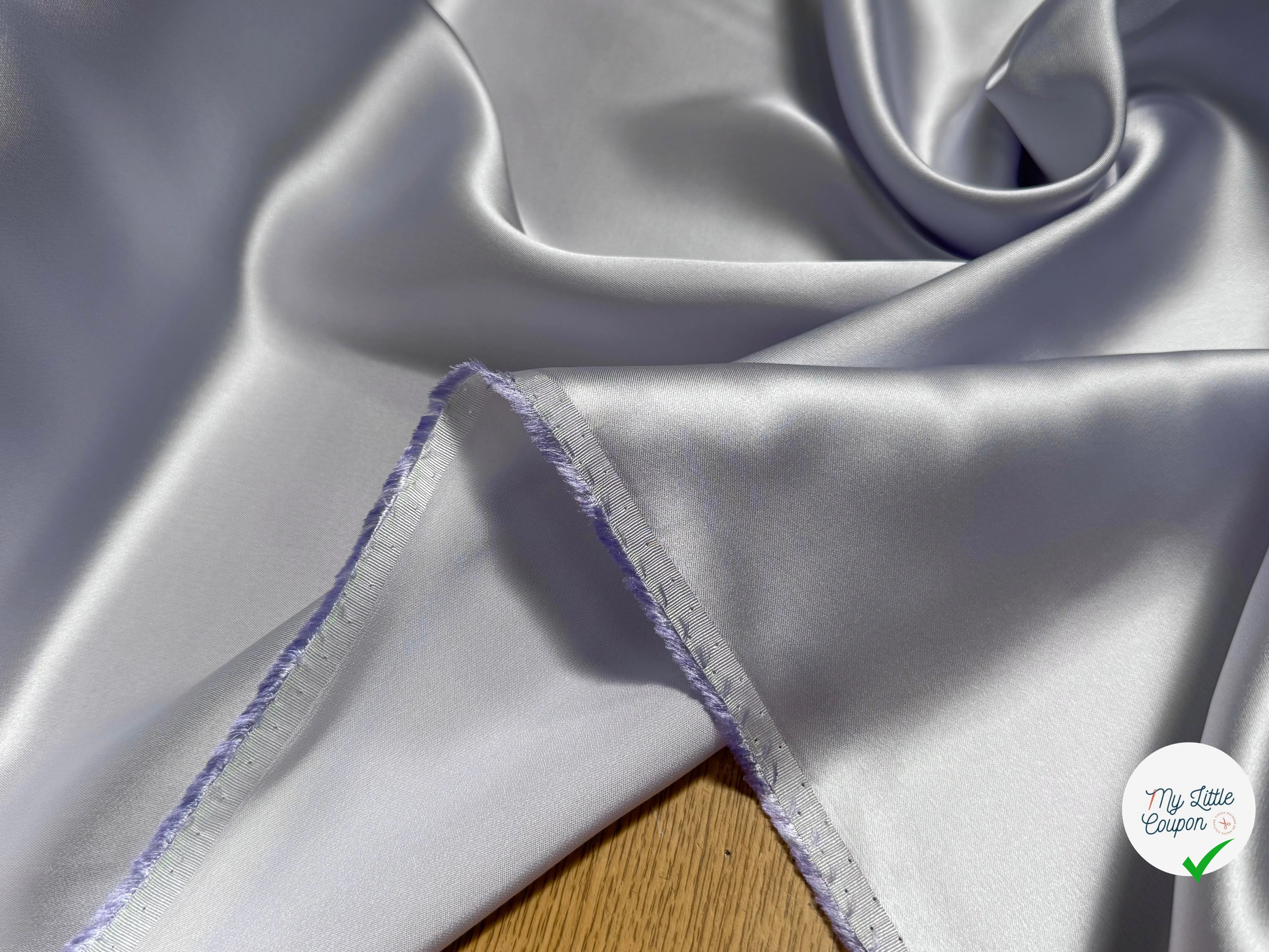 CREPE ENVERS SATIN VISCOSE BEAU TOMBÉ GREY LANVANDER - My Little Coupon