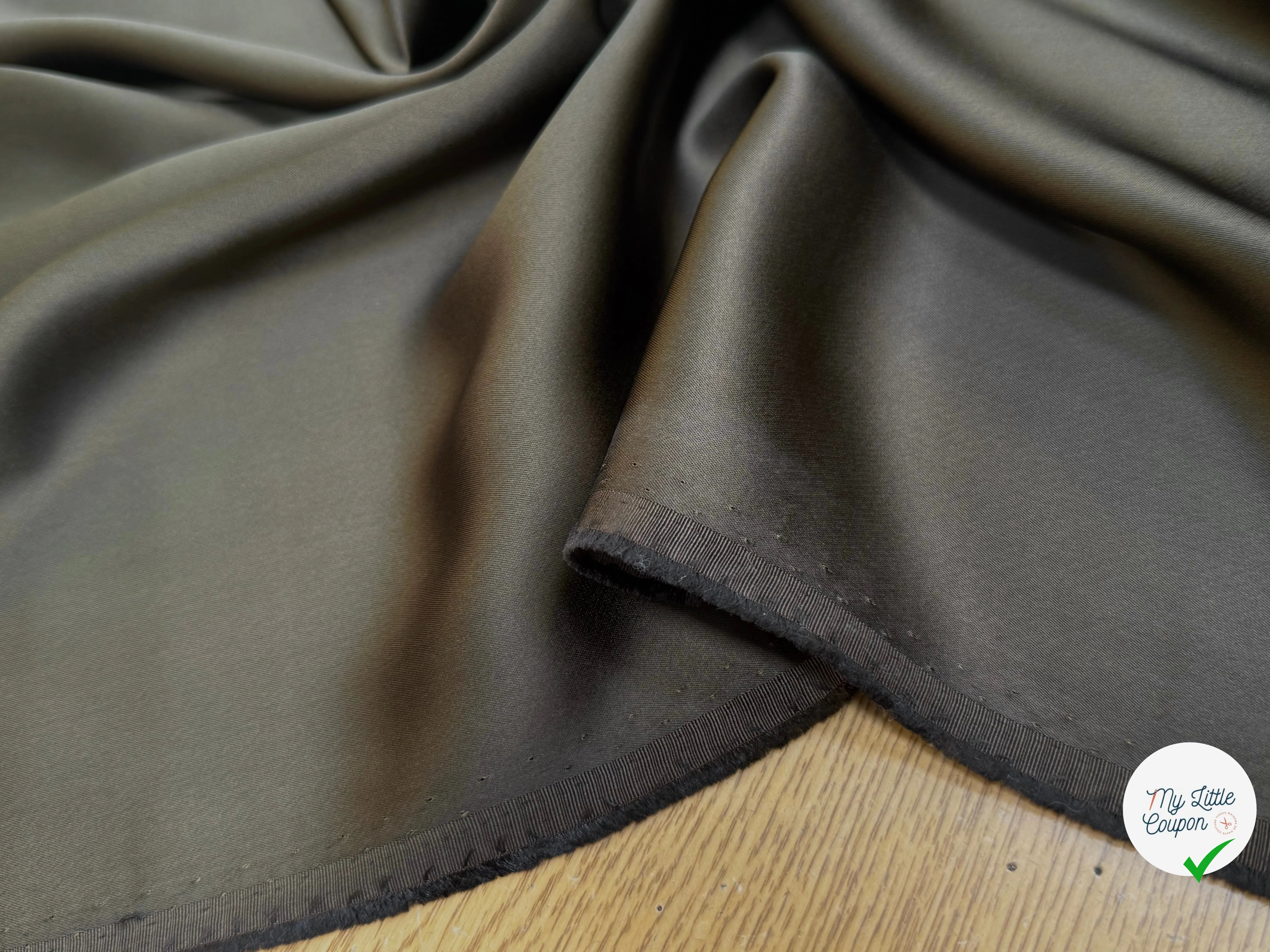 CREPE ENVERS SATIN VISCOSE BEAU TOMBÉ TAPIOCA - My Little Coupon