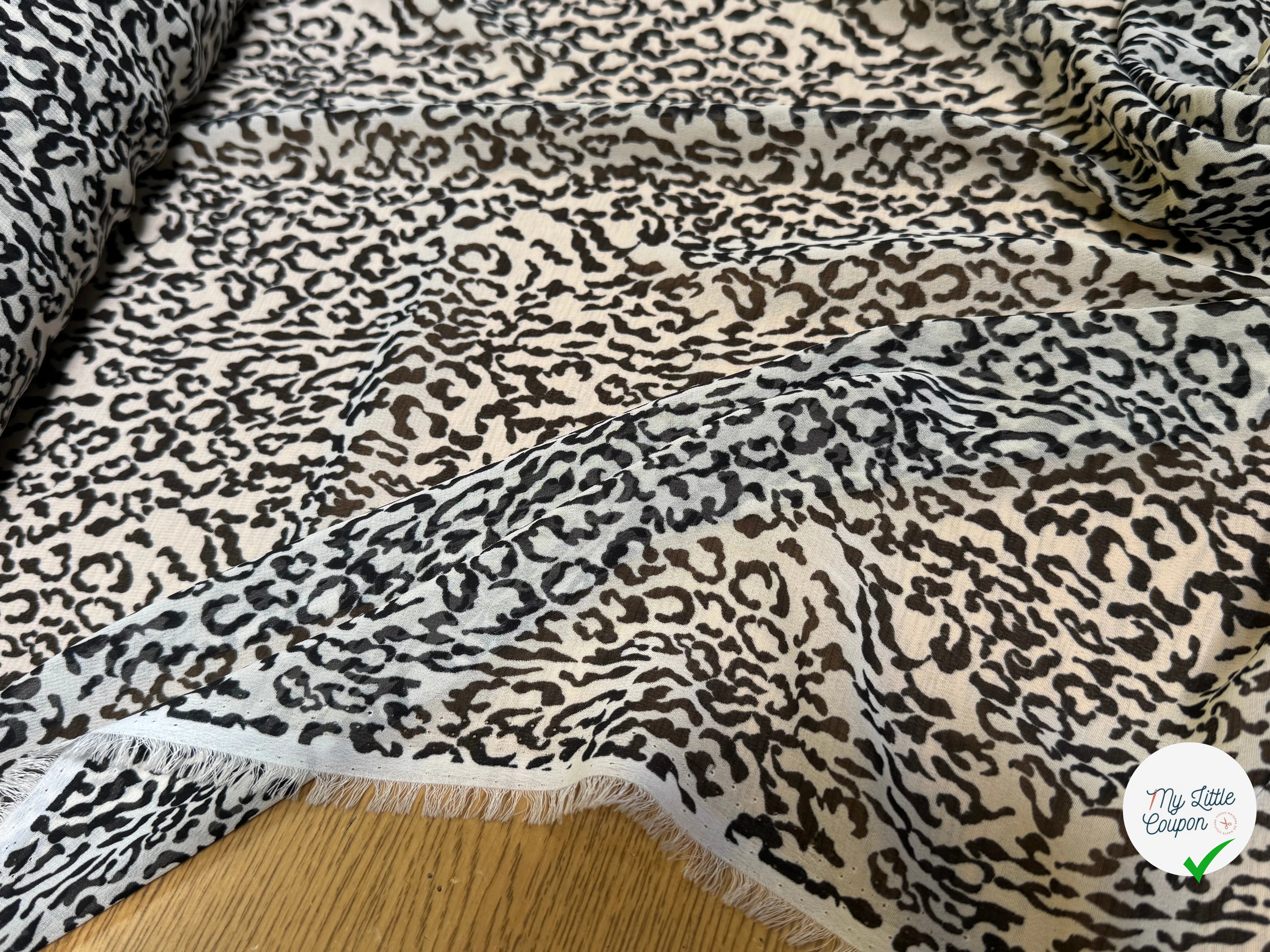 CREPE FLUIDE FOND ÉCRU MOTIF ANIMAL NOIR - My Little Coupon