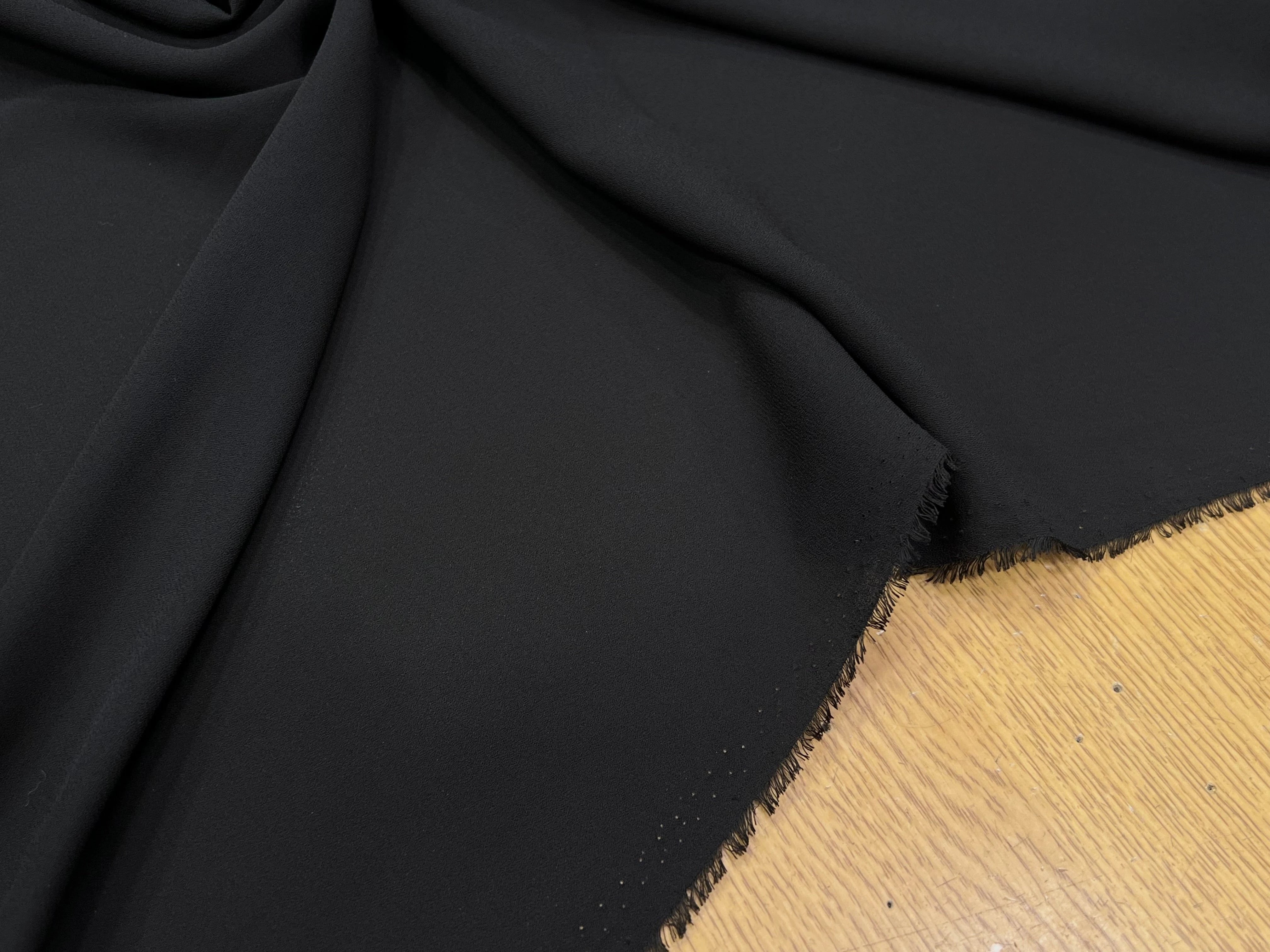 CREPE FLUIDE NOIR 150CM - My Little Coupon