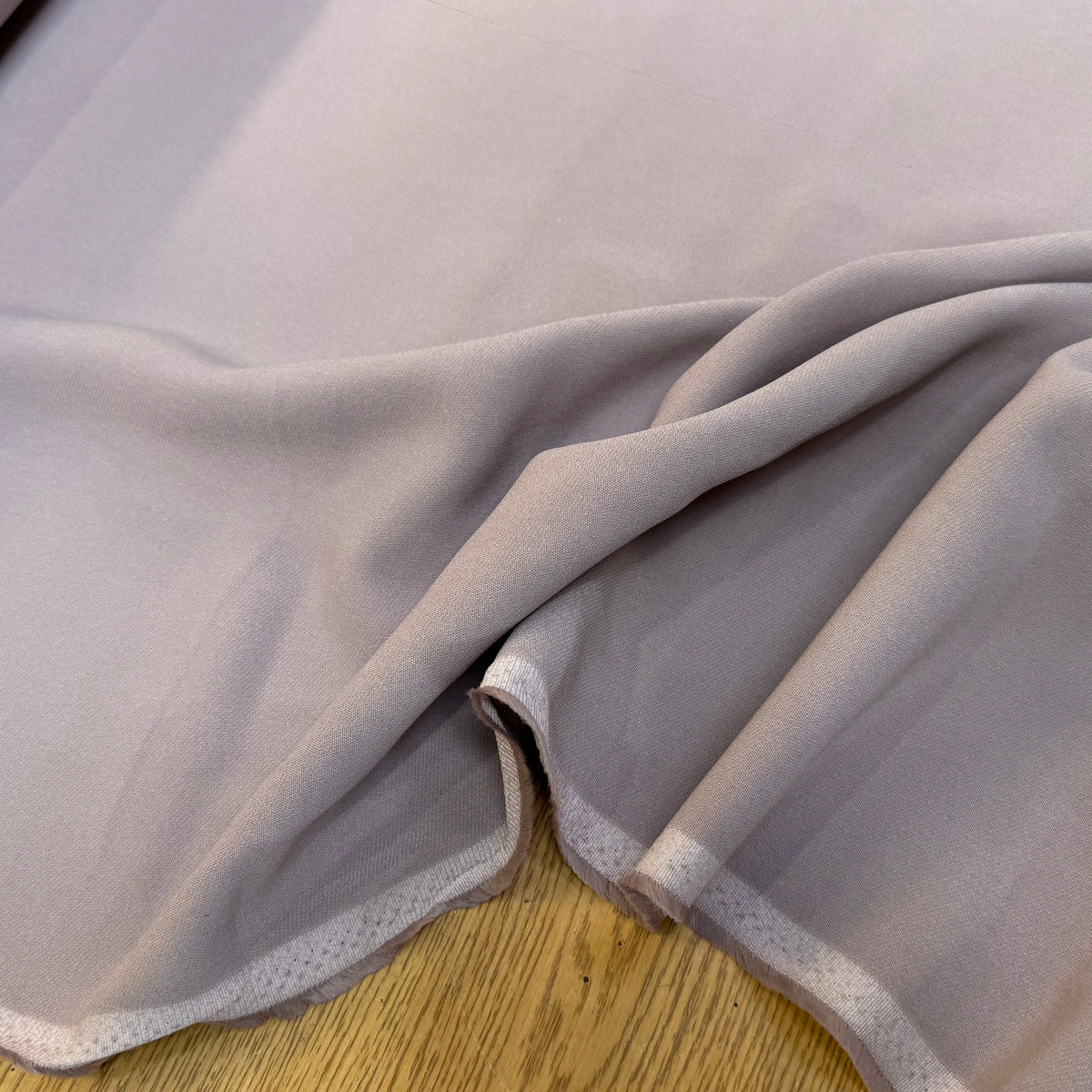 CREPE LOURD 100% VISCOSE CAFÉ AU LAIT TOMBÉ CHIC - My Little Coupon