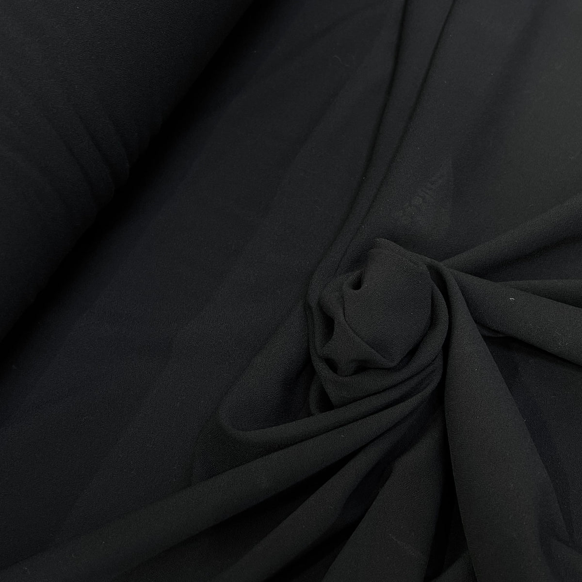 CREPE LOURD ACETATE VISCOSE SEMI-LOURD TOMBÉ FLUIDE NOIR LÉGÈREMENT STRETCH - My Little Coupon