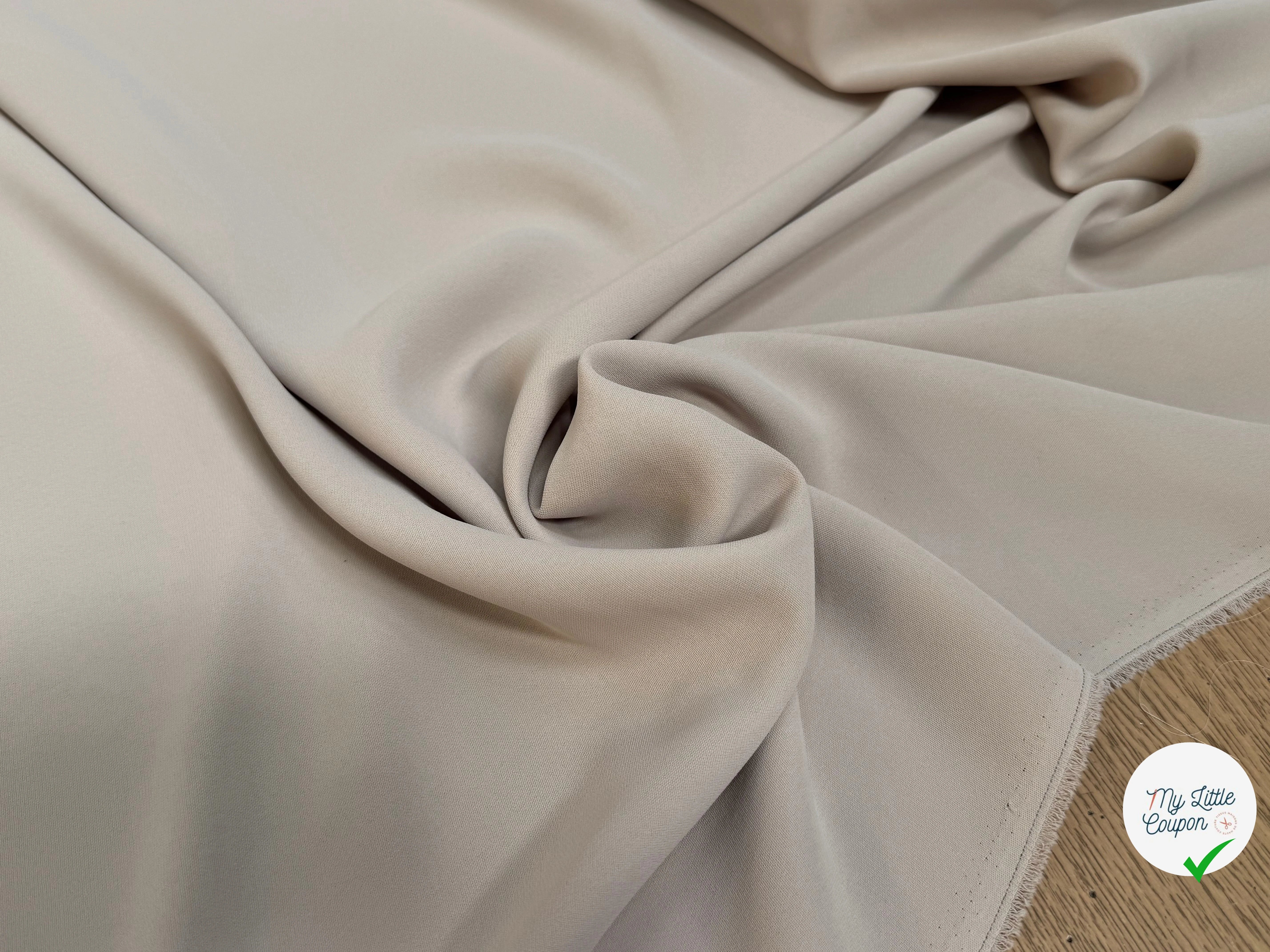 CREPE LOURD BEAU TOMBÉ BEIGE - My Little Coupon
