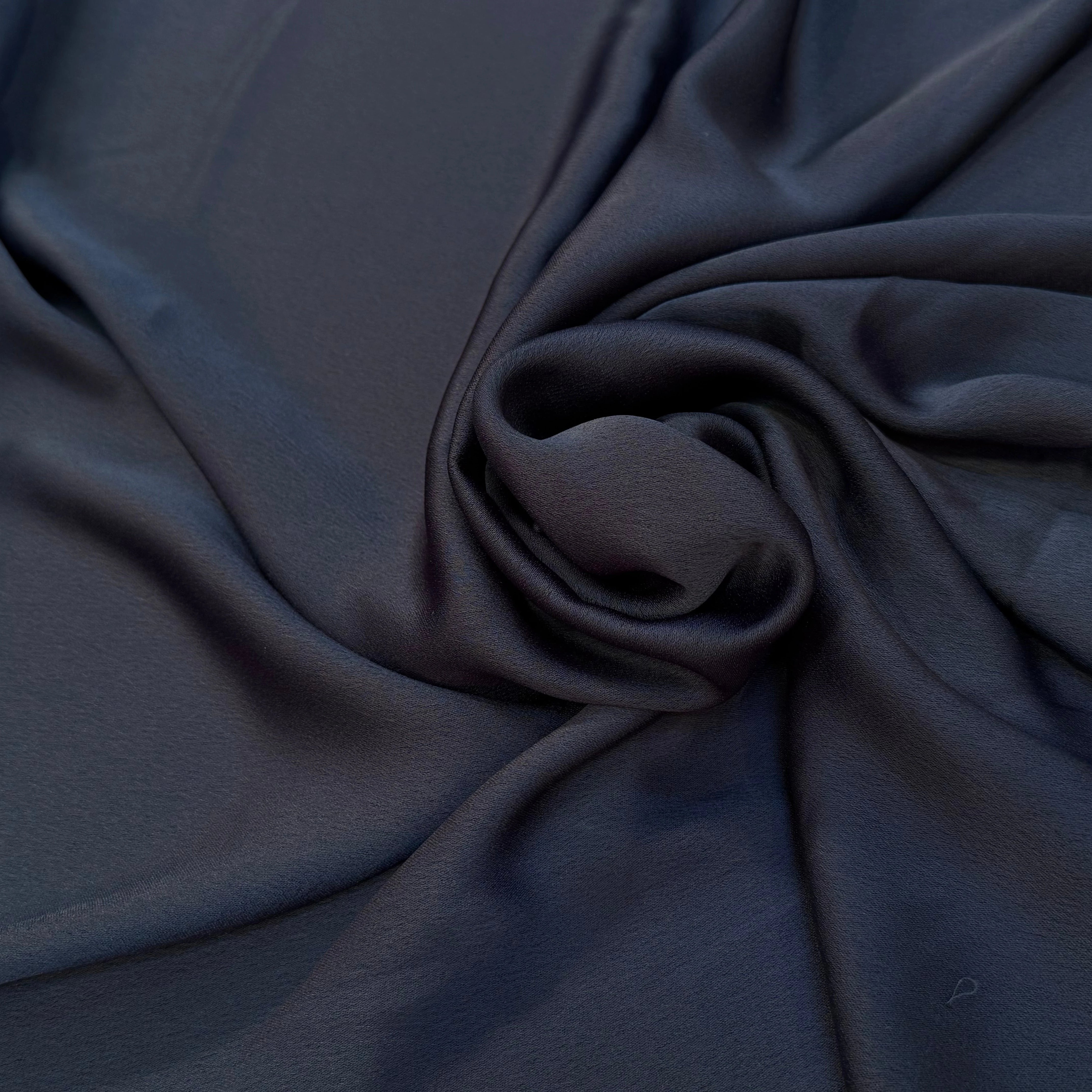 CREPE LOURD ENVERS SATIN MARINE QUALITÉ COUTURE - My Little Coupon