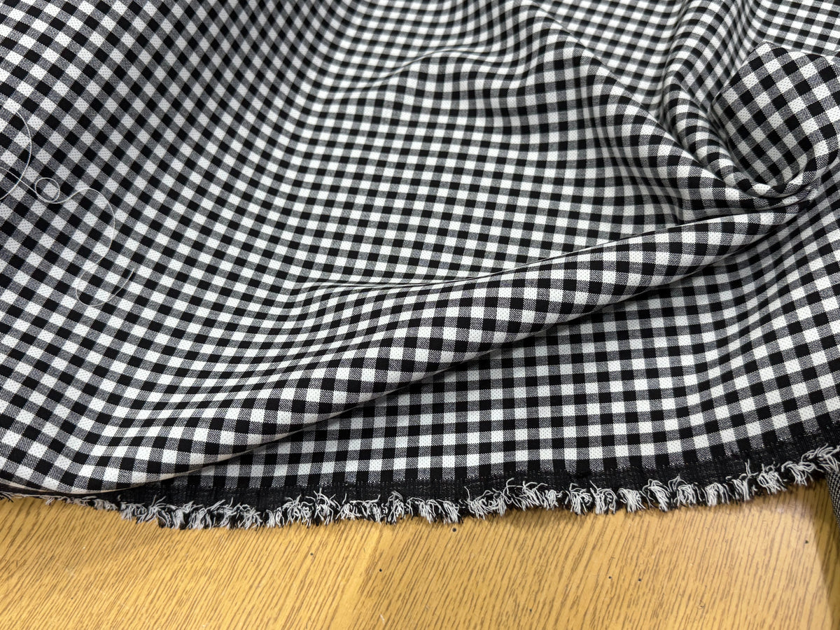 CRÊPE LOURD JAPAN VICHY BLANC NOIR STRETCH SUPER TENUE 28% VISCOSE - My Little Coupon