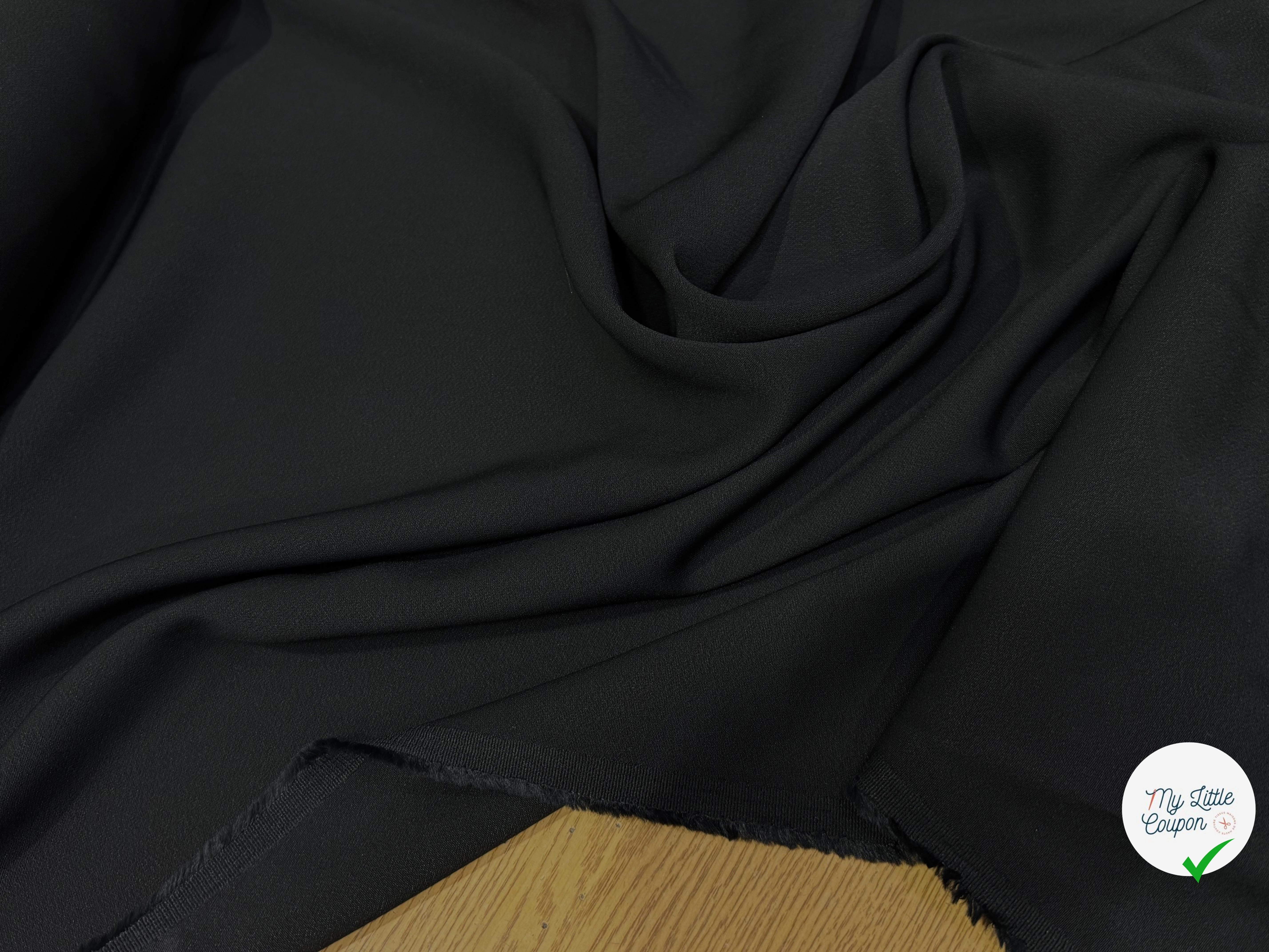 CREPE LOURD VISCOSE TRÈS BEAU TOMBÉ NOIR STRETCH LÉGÈREMENT SATINÉ - My Little Coupon