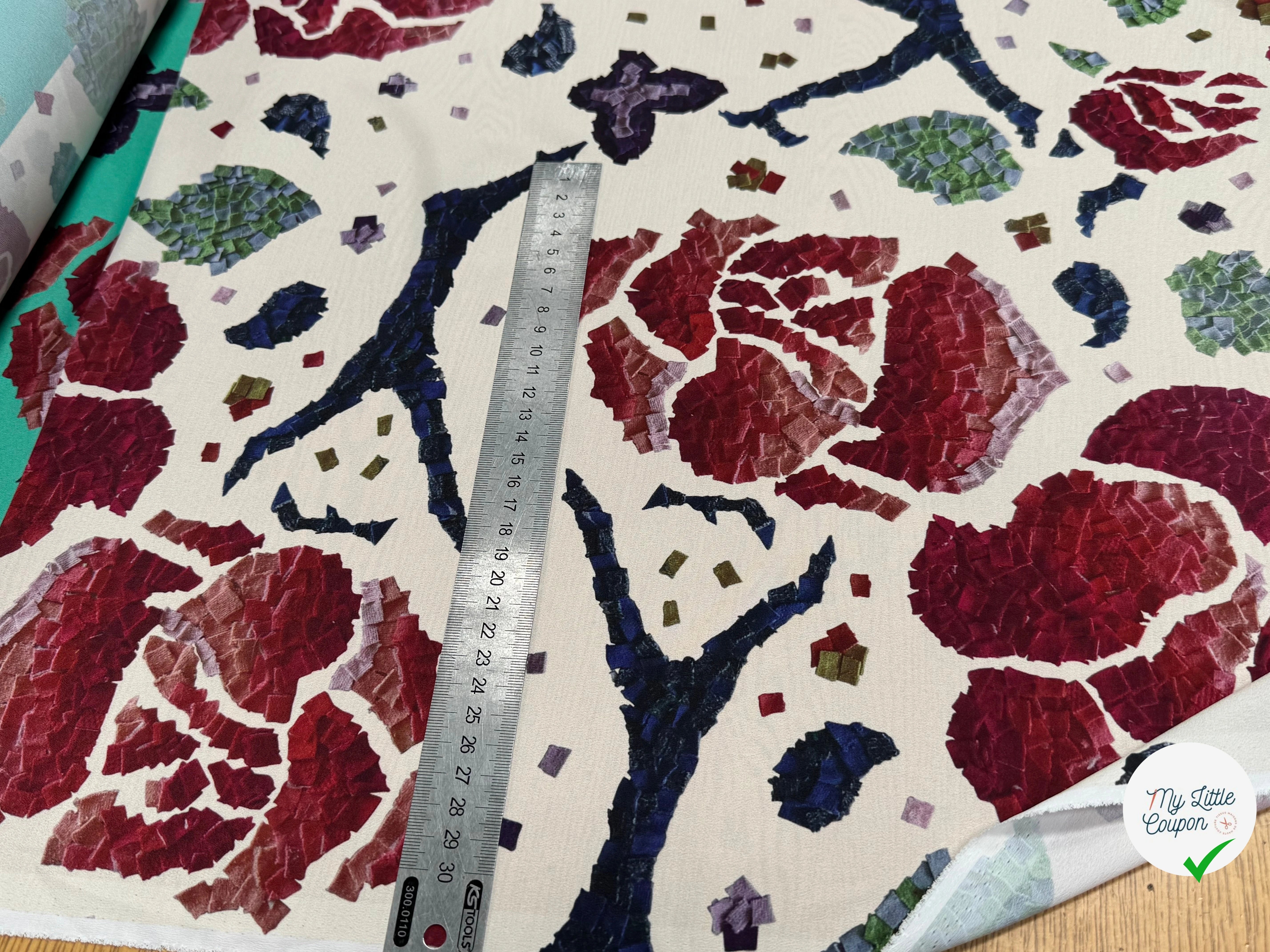 CRÊPE POLYESTER IMPRIMÉ FLORAL GROSSES FLEURS RAPPORT 98 CM CREPE SB GROSSES FLEURS - My Little Coupon