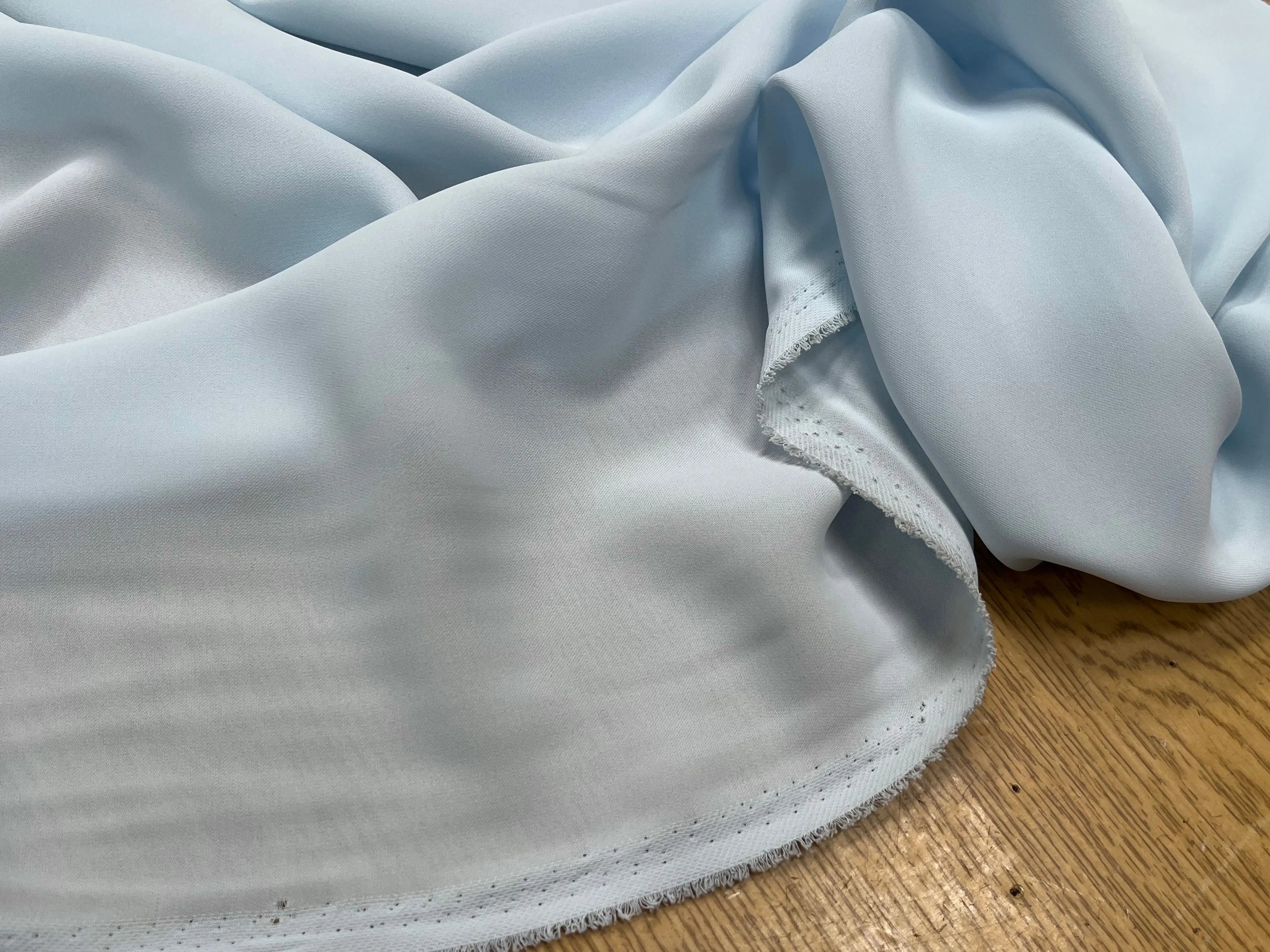 CREPE POLYESTER JAPON ULTRA DOUX ICEBERG - My Little Coupon