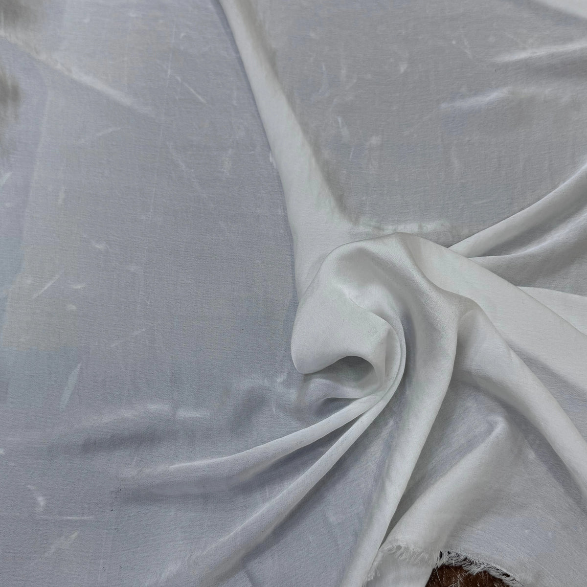 CREPE SATIN NUISETTE FLUIDE - My Little Coupon