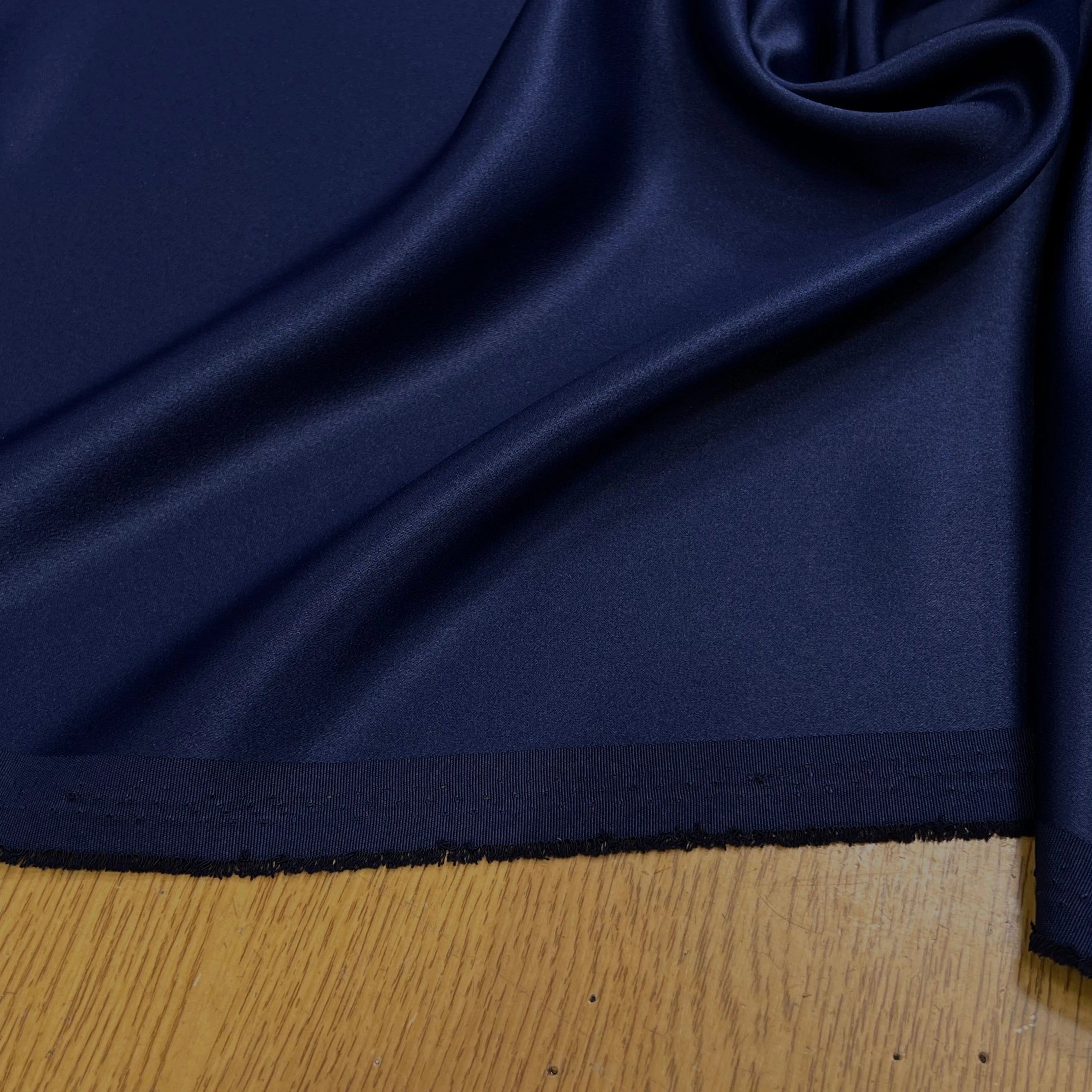 CREPE SATINÉ LOURD BLEU 150CM - My Little Coupon