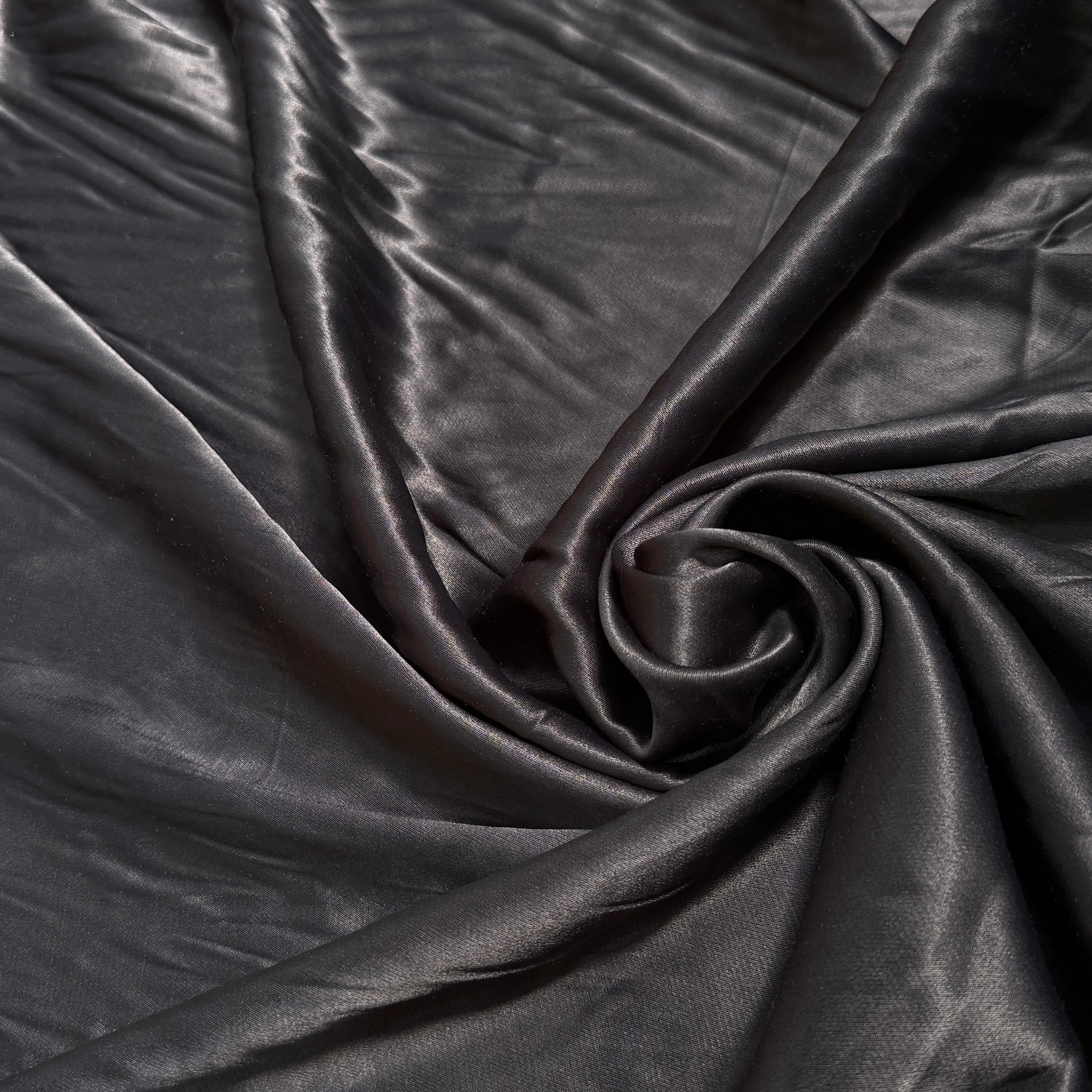 CREPE VISCOSE ENVERS SATIN NOIR BEAU TOMBÉ - My Little Coupon