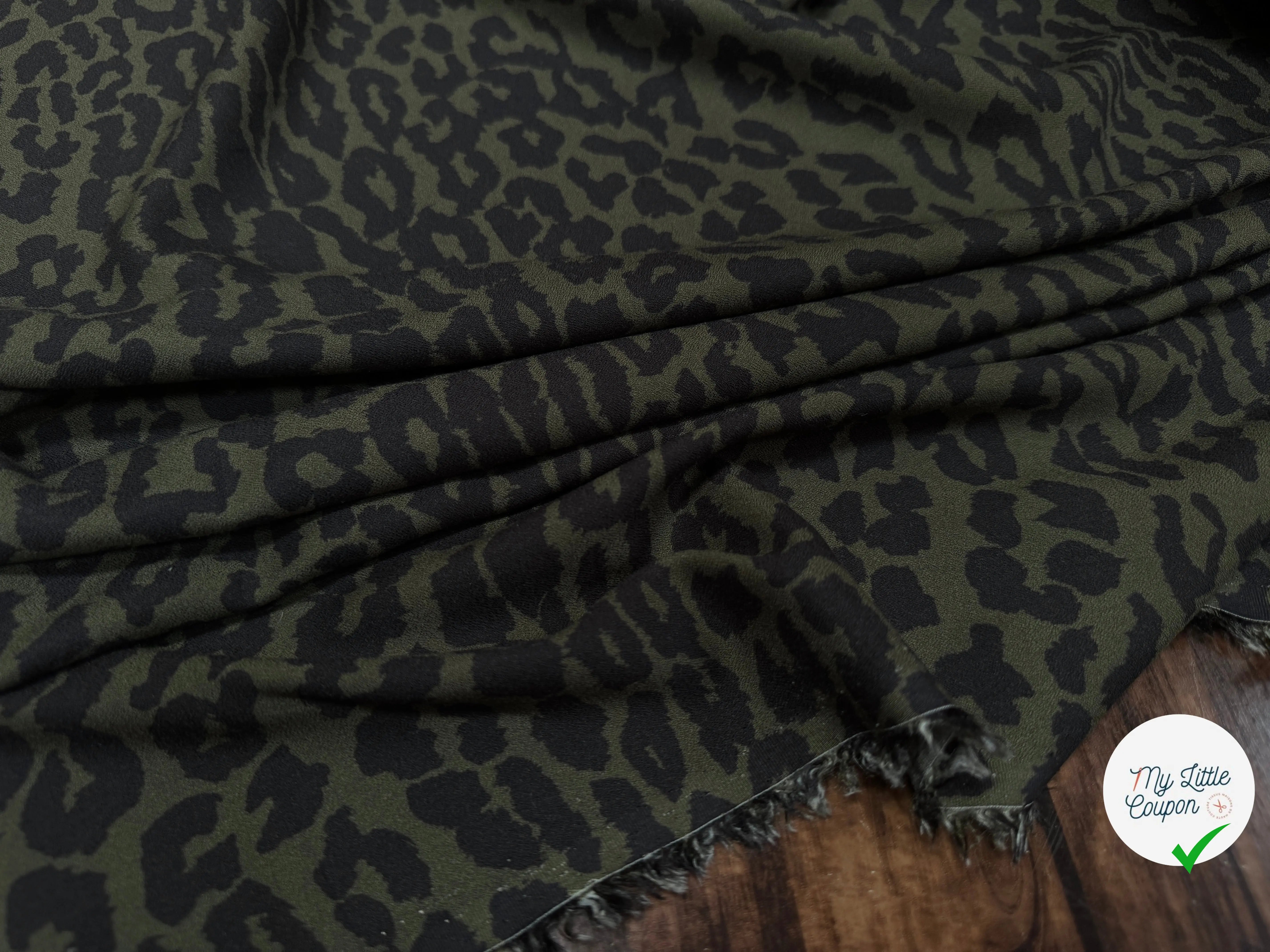CRÊPE VISCOSE FALL PANTHER KAKI - My Little Coupon