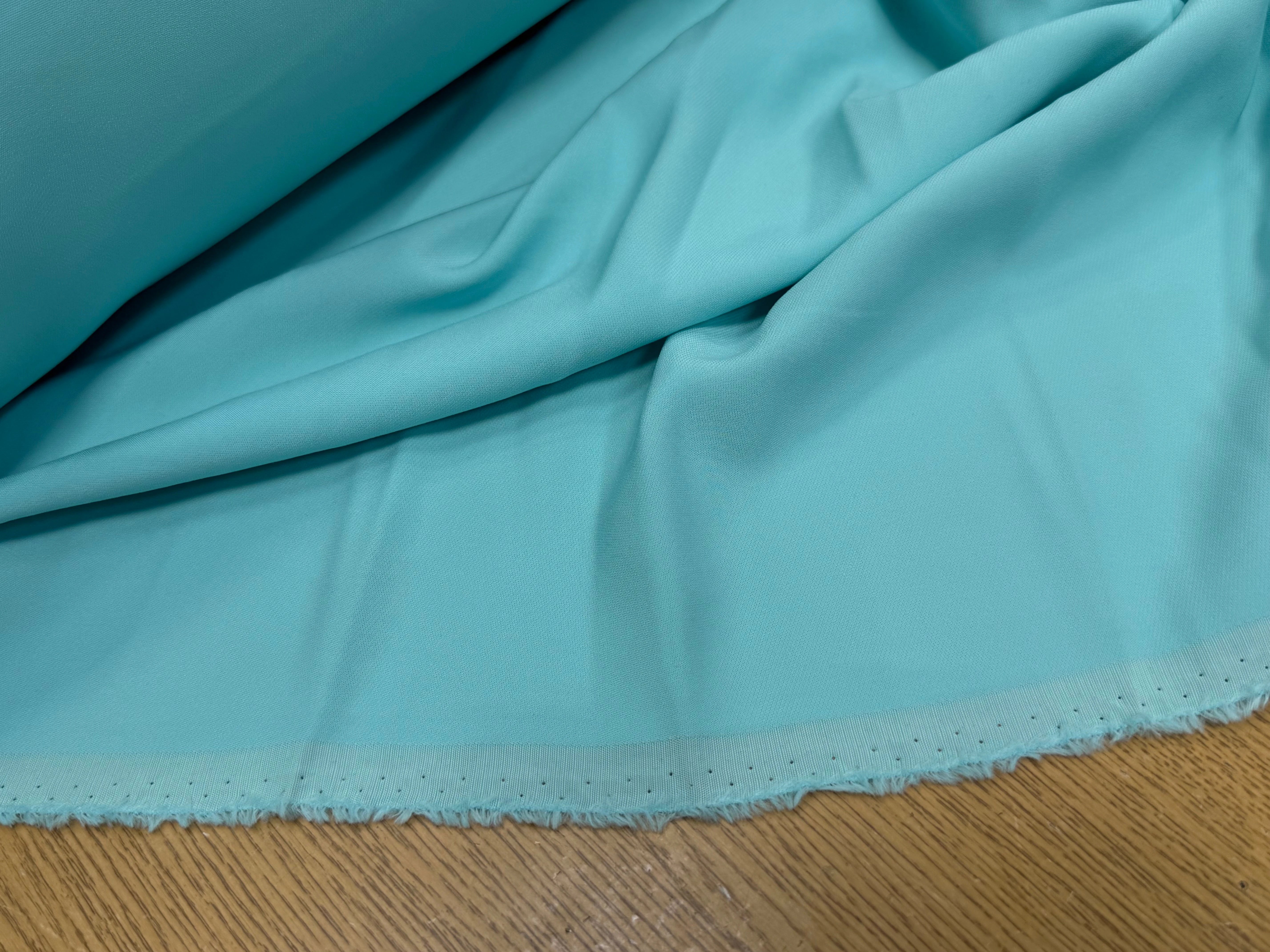 CREPE VISCOSE FLUIDE STRETCH BEAU TOMBÉ VERT D'EAU - My Little Coupon