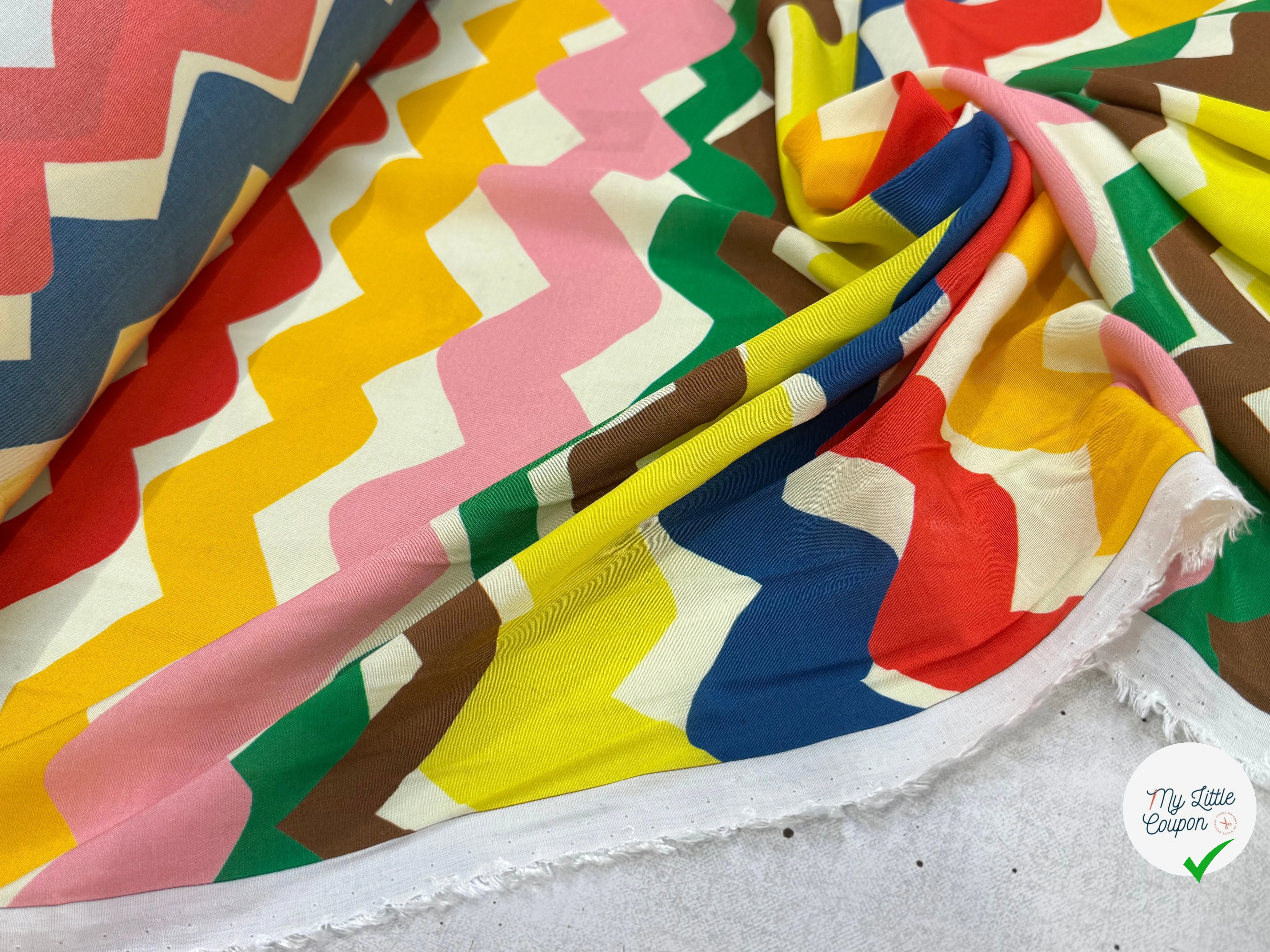 CREPE VISCOSE IMPRIMÉ RAYURES DESTRUCTURÉES TANGO ZIG-ZAG MULTICOLORES - My Little Coupon