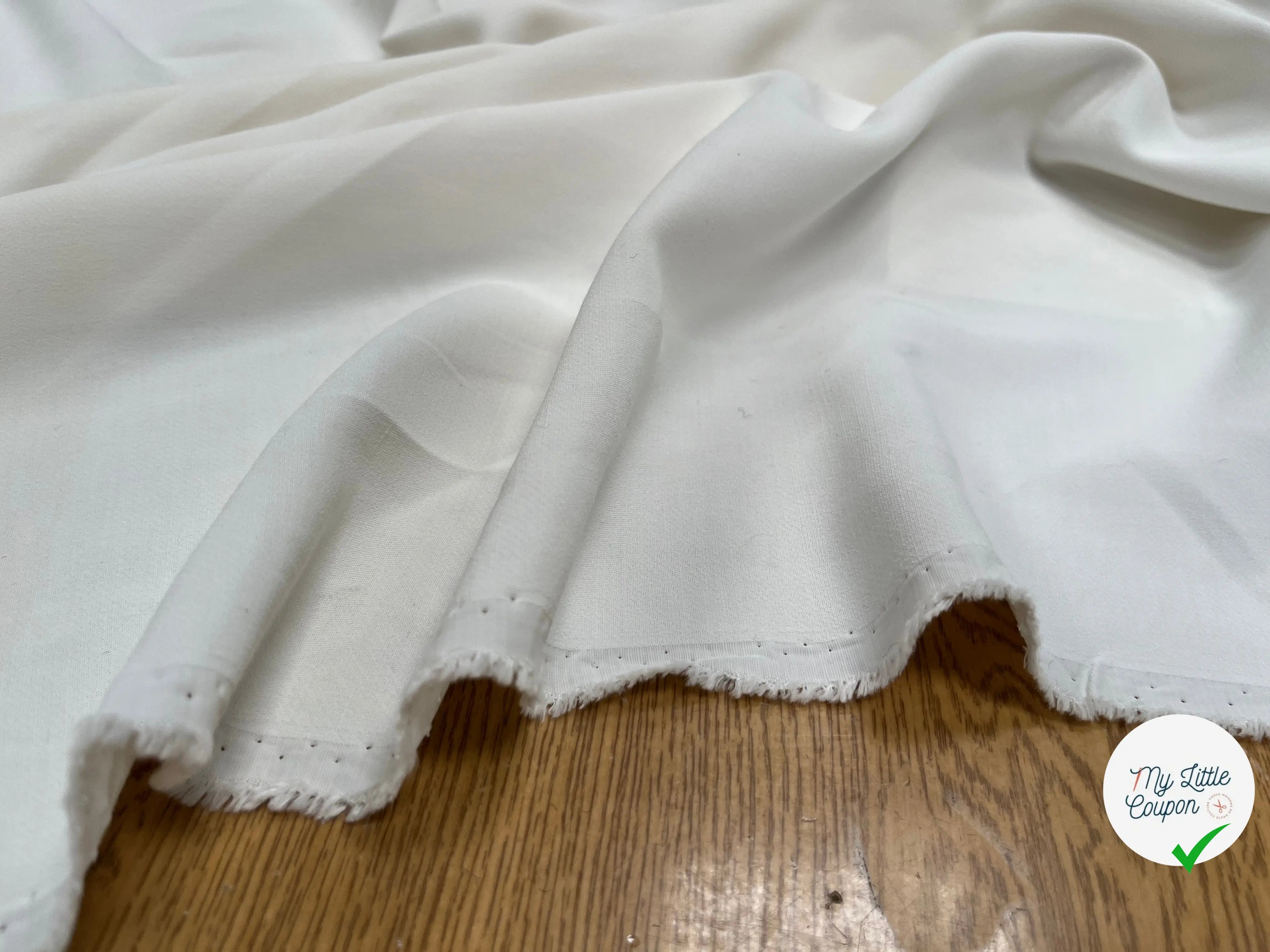 CREPE VISCOSE LOURD BLANC CASSE - My Little Coupon