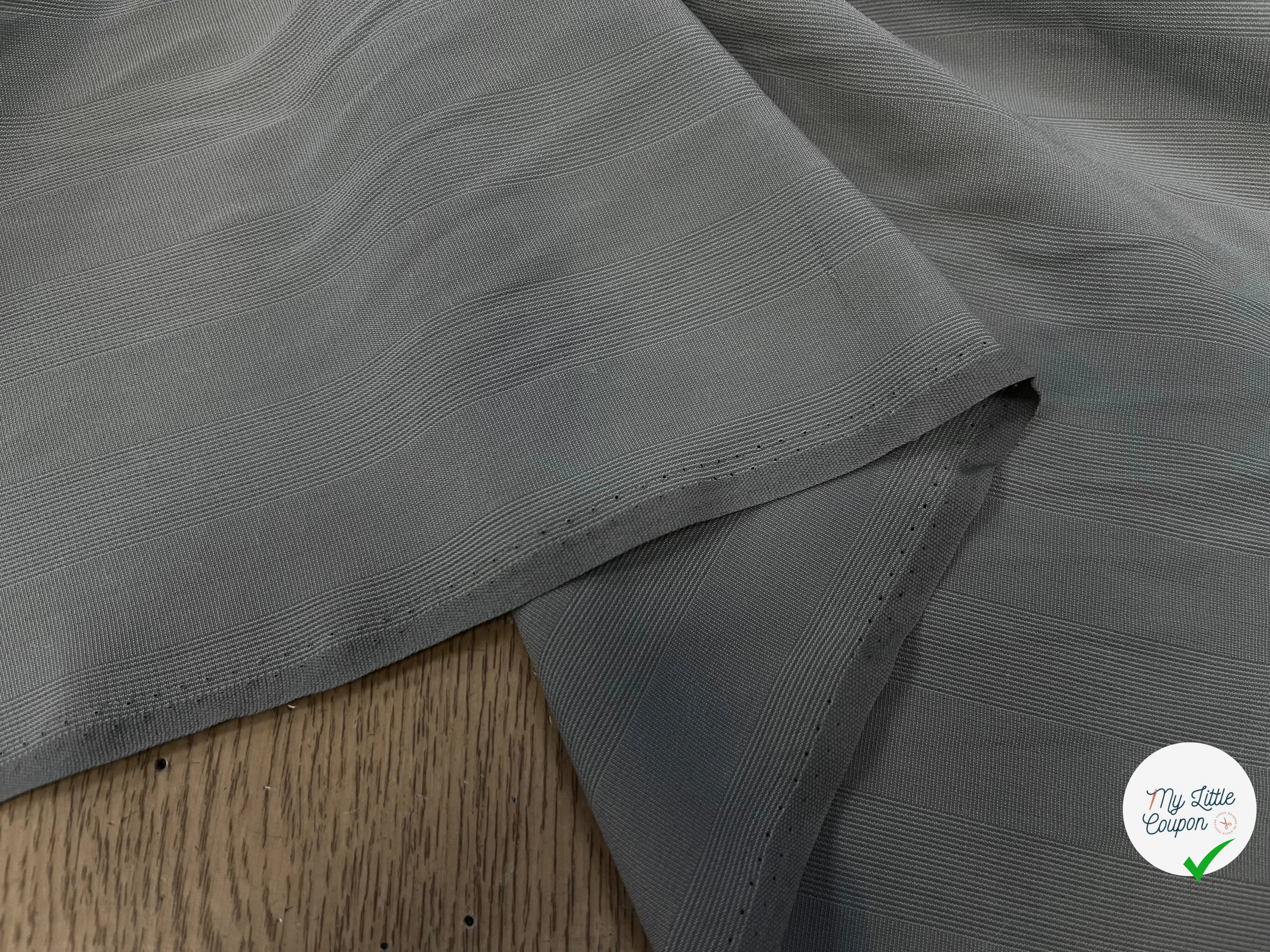 CREPE VISCOSE RAYÉ GRIS - My Little Coupon