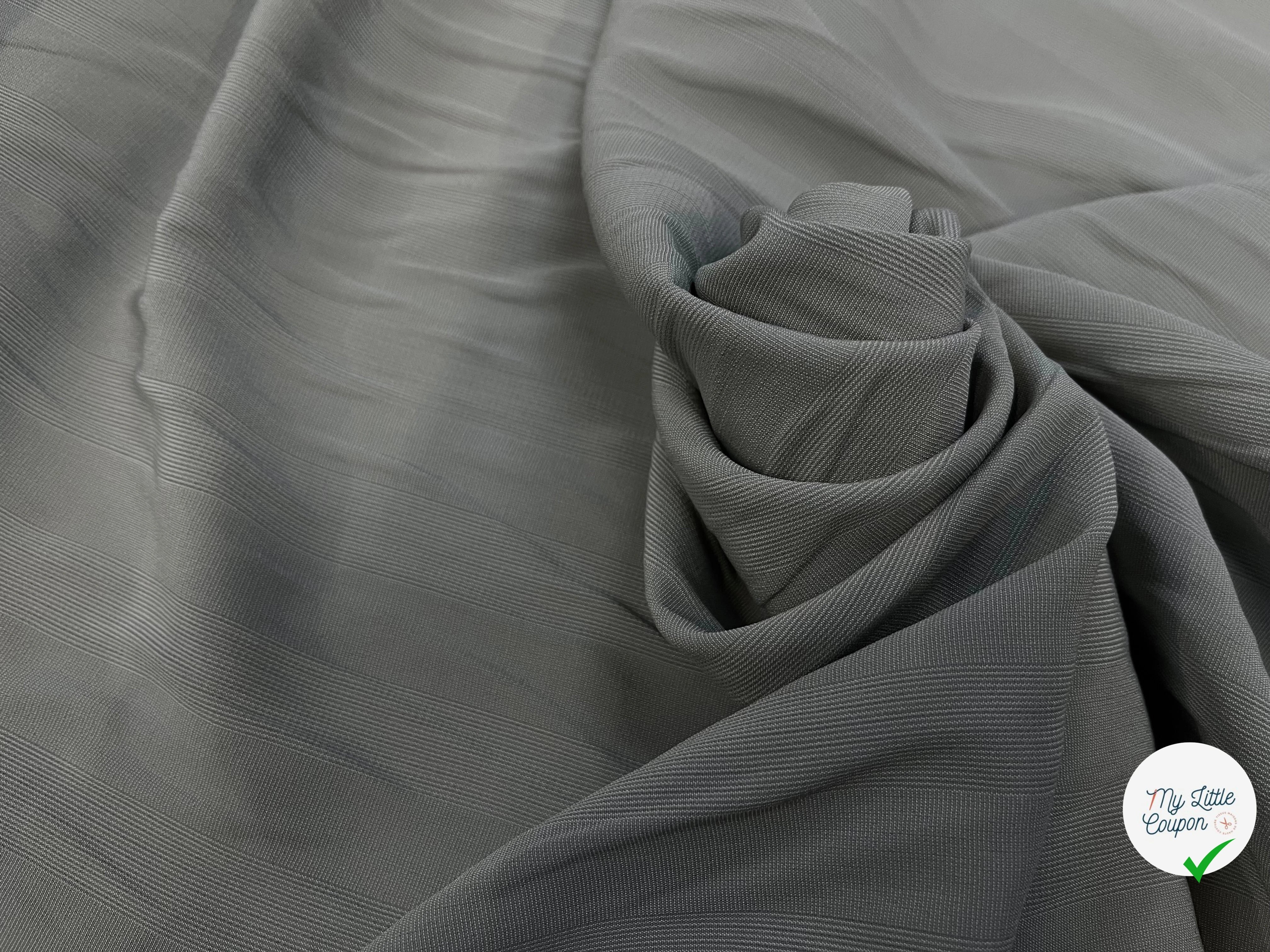 CREPE VISCOSE RAYÉ GRIS - My Little Coupon