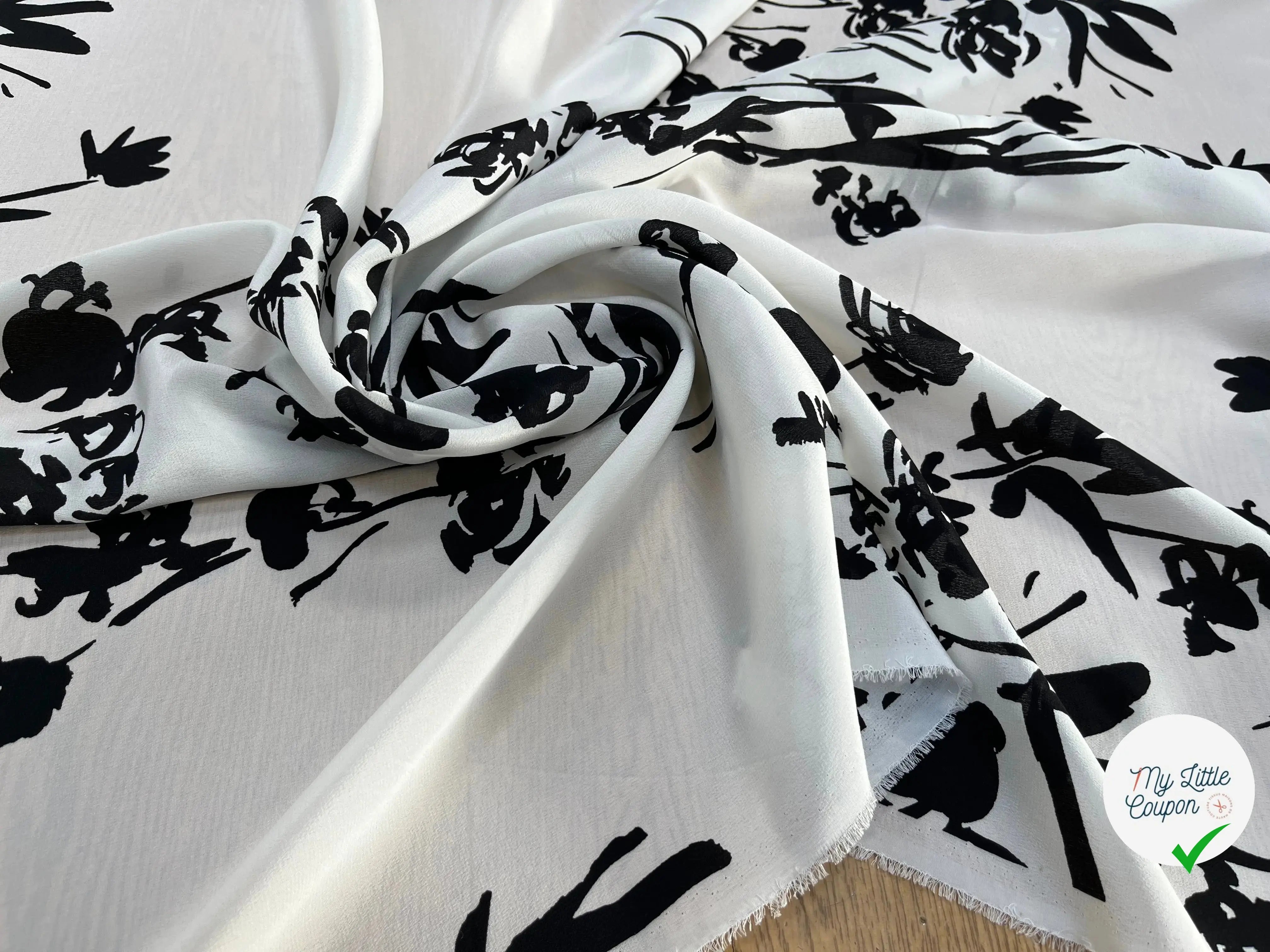 CREPE DE CHINE 100% SOIE JAPONISANT NOIR & BLANC - My Little Coupon