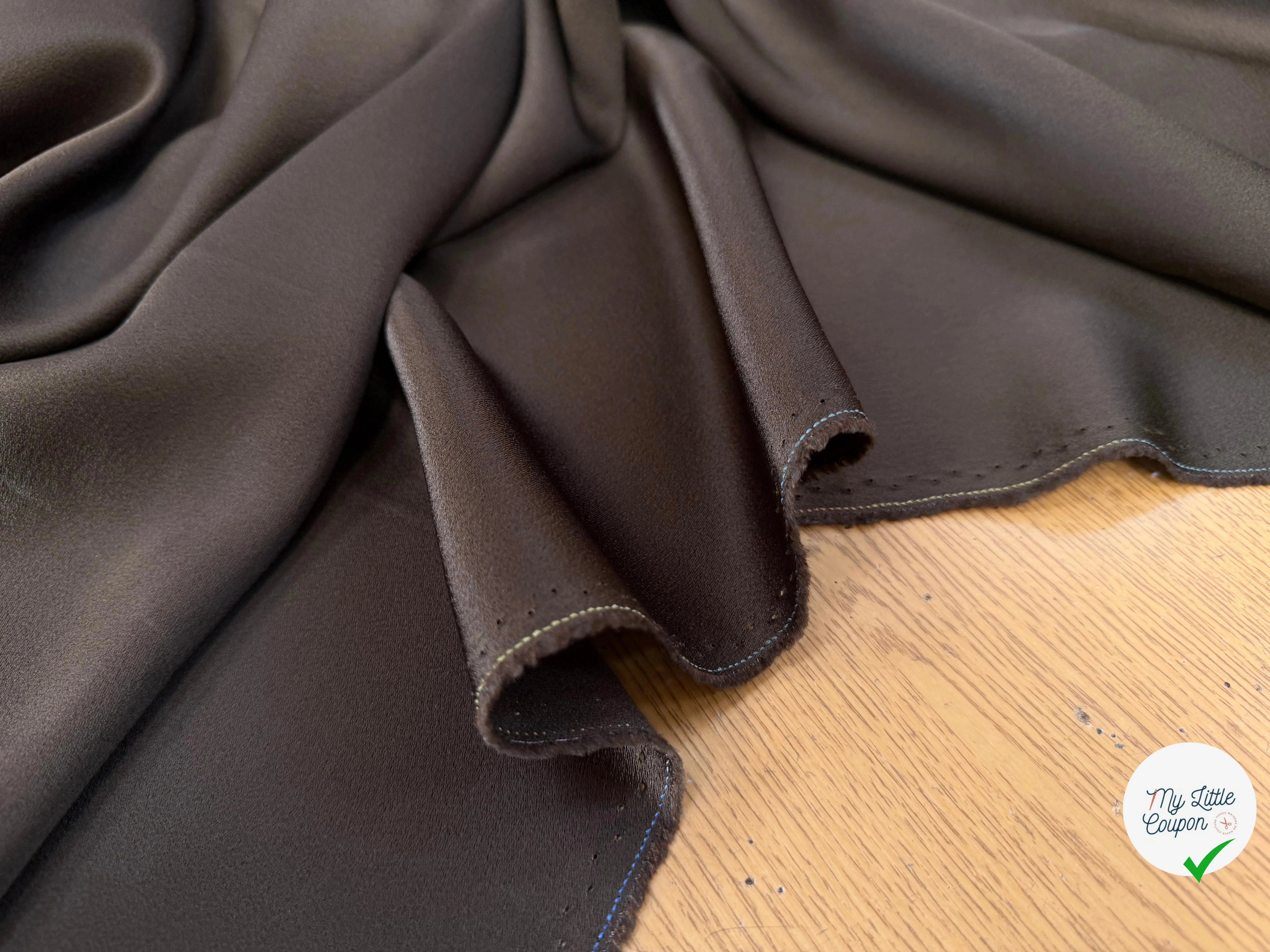 CCREPE ENVERS SATIN VISCOSE ET ACETATE MAT CAFE - My Little Coupon