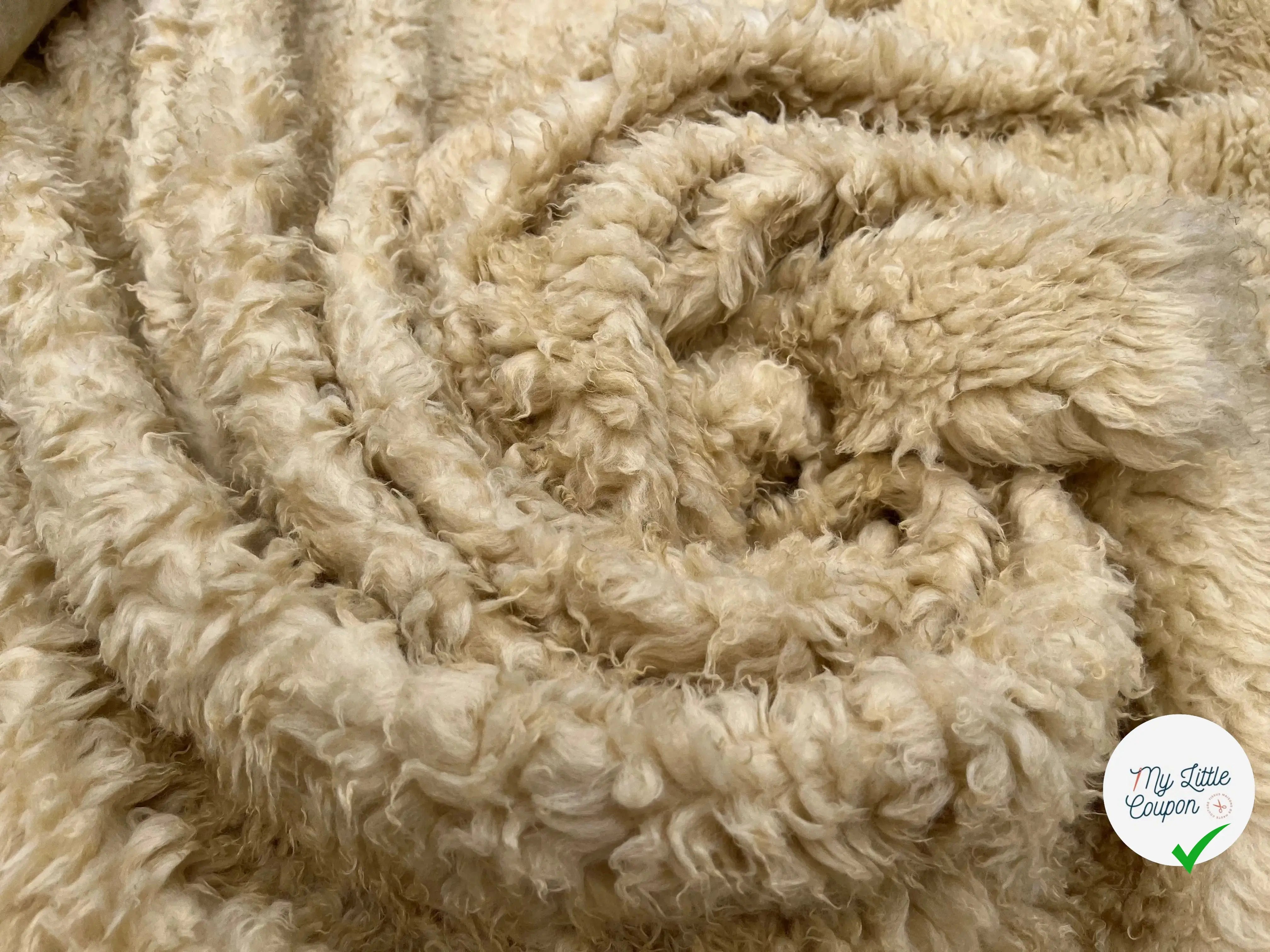 FOURRURE BEIGE CLAIRE - My Little Coupon