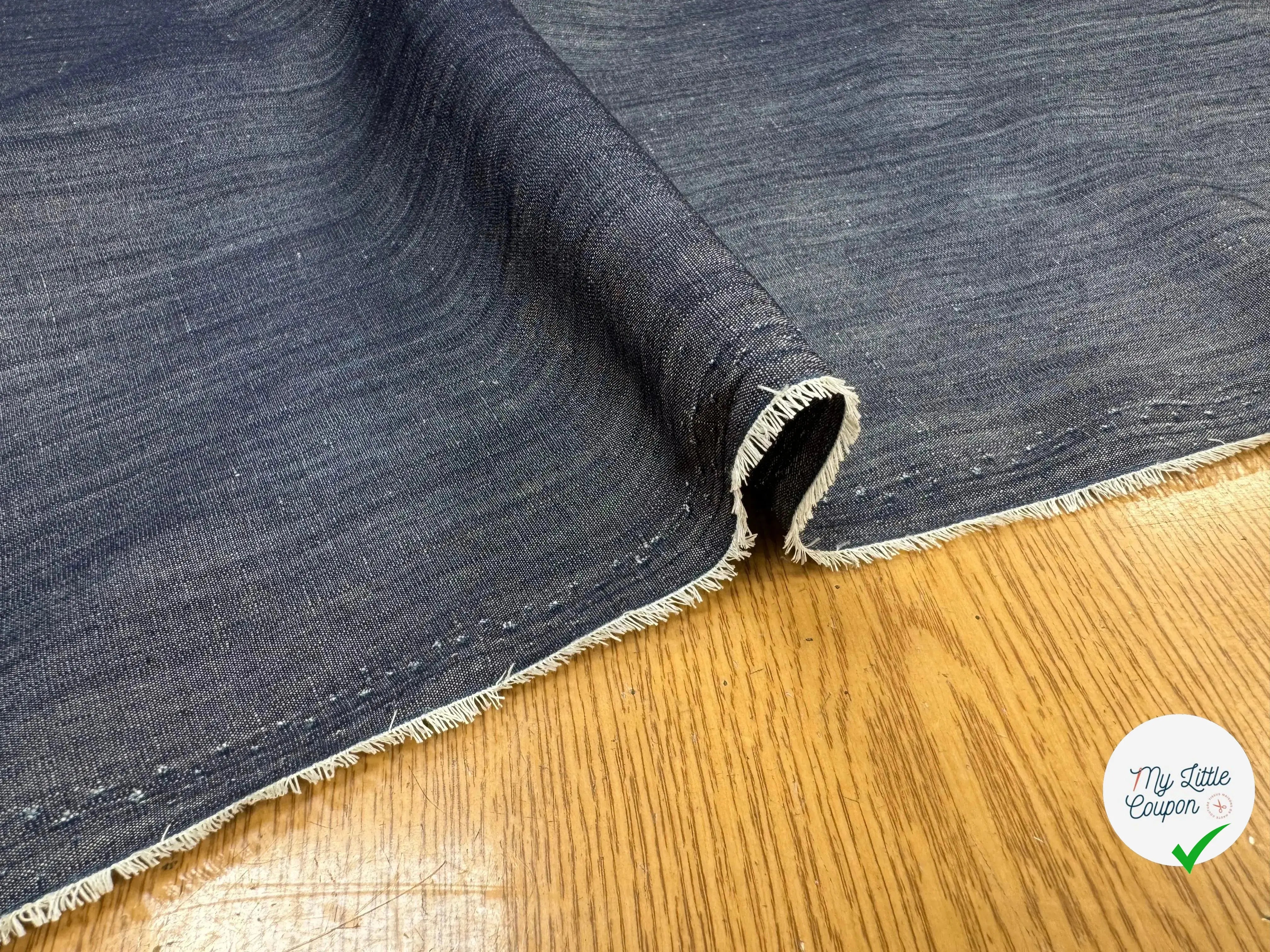 JEAN FIN BLEU LEGEREMENT SATINÉ - My Little Coupon