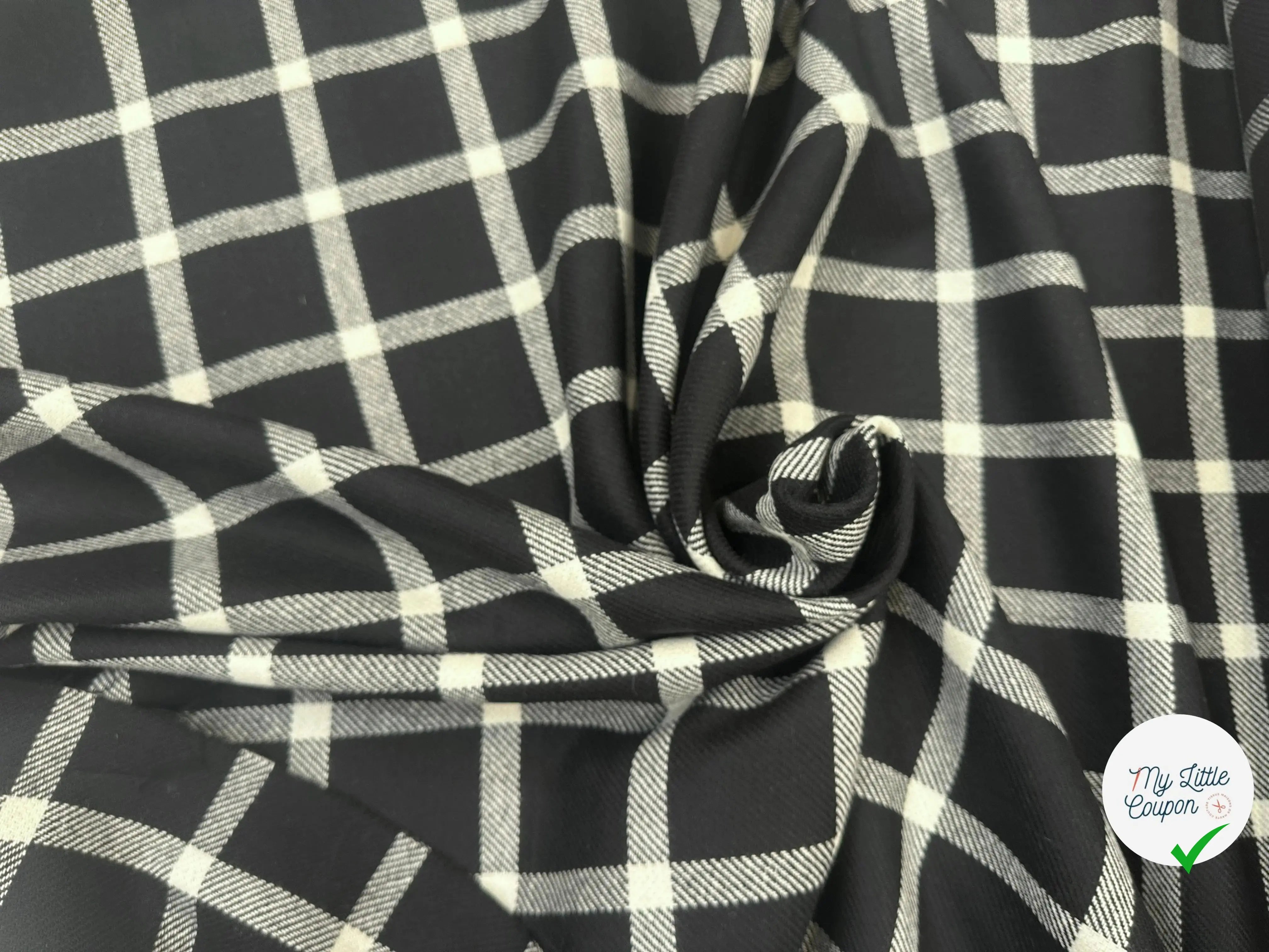 LAINAGE CARREAUX BRITISH NOIR ET BLANC - My Little Coupon