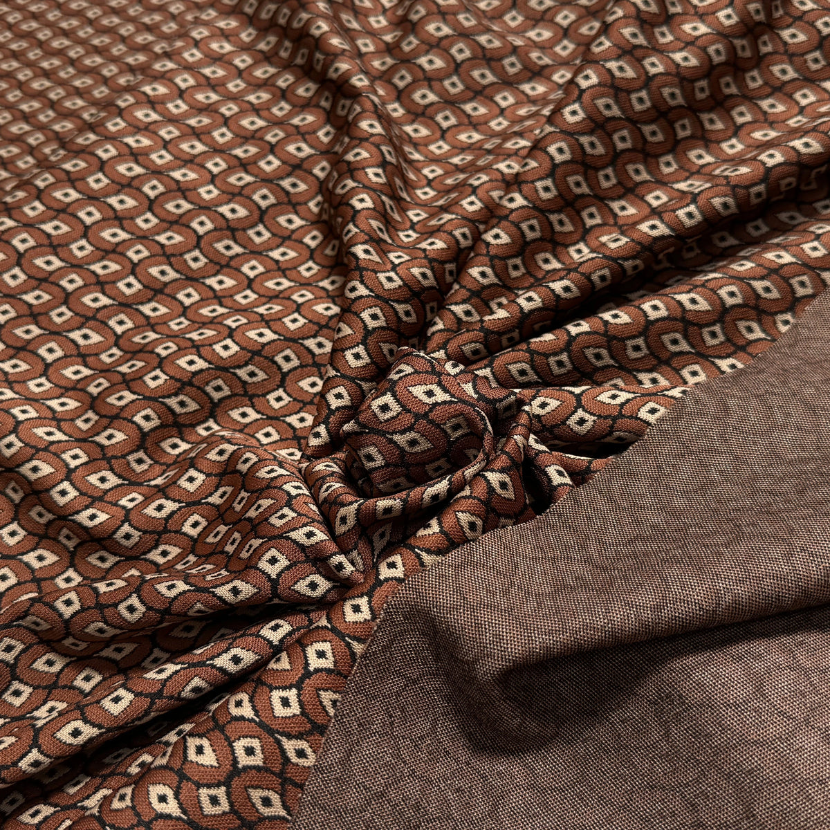 MAILLE LOURDE MOTIFS GÉOMETRIQUES CHOCO MARRON - My Little Coupon