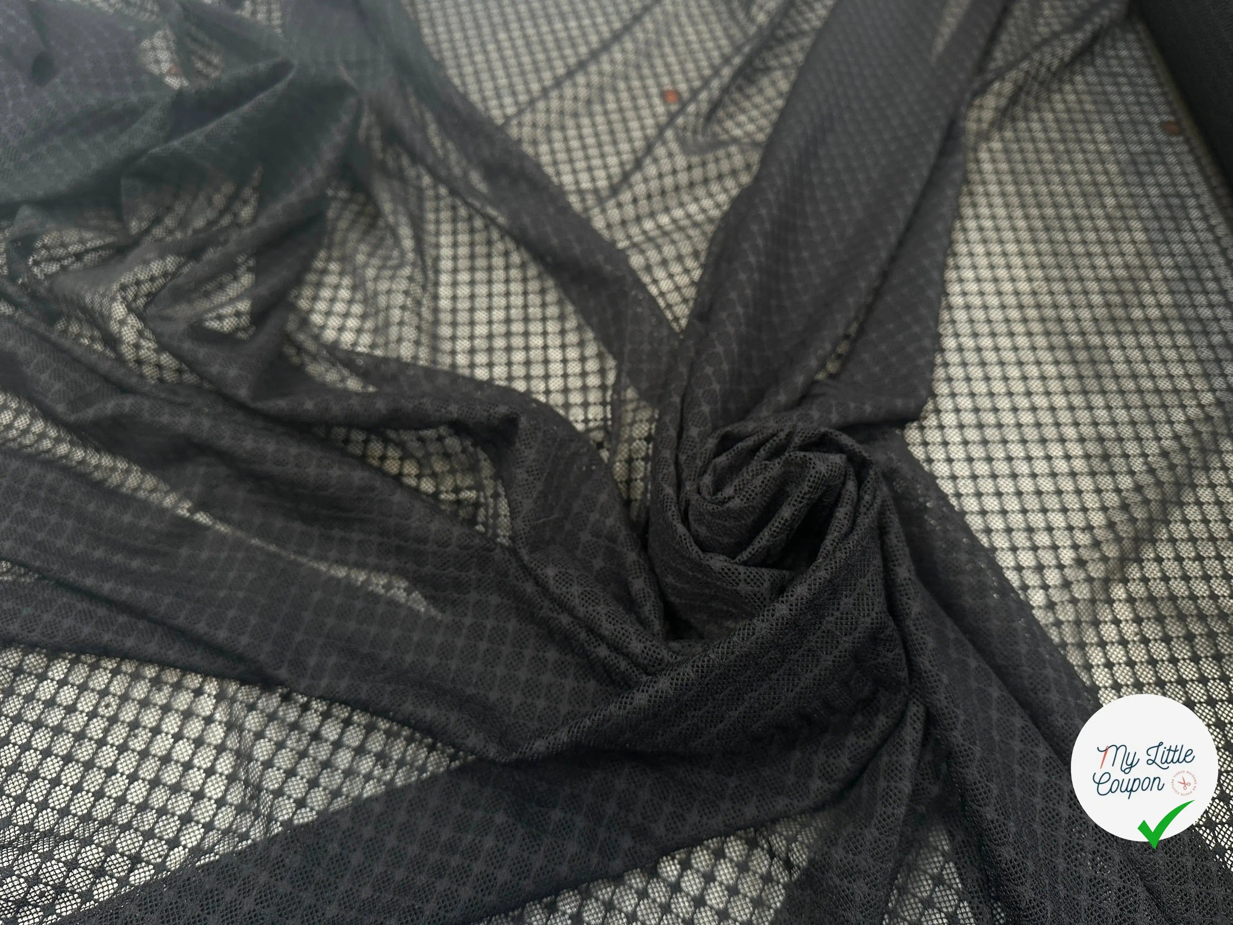 MAILLE RÉSILLE QUADRILLÉE NOIRE - My Little Coupon
